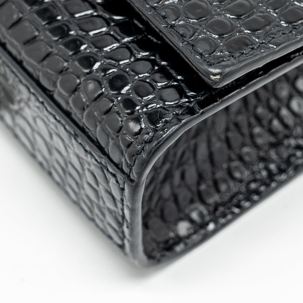 saint-laurent-ysl-kate-small-chain-wallet-with-tassel-in-crocodile-embossed-black-shw