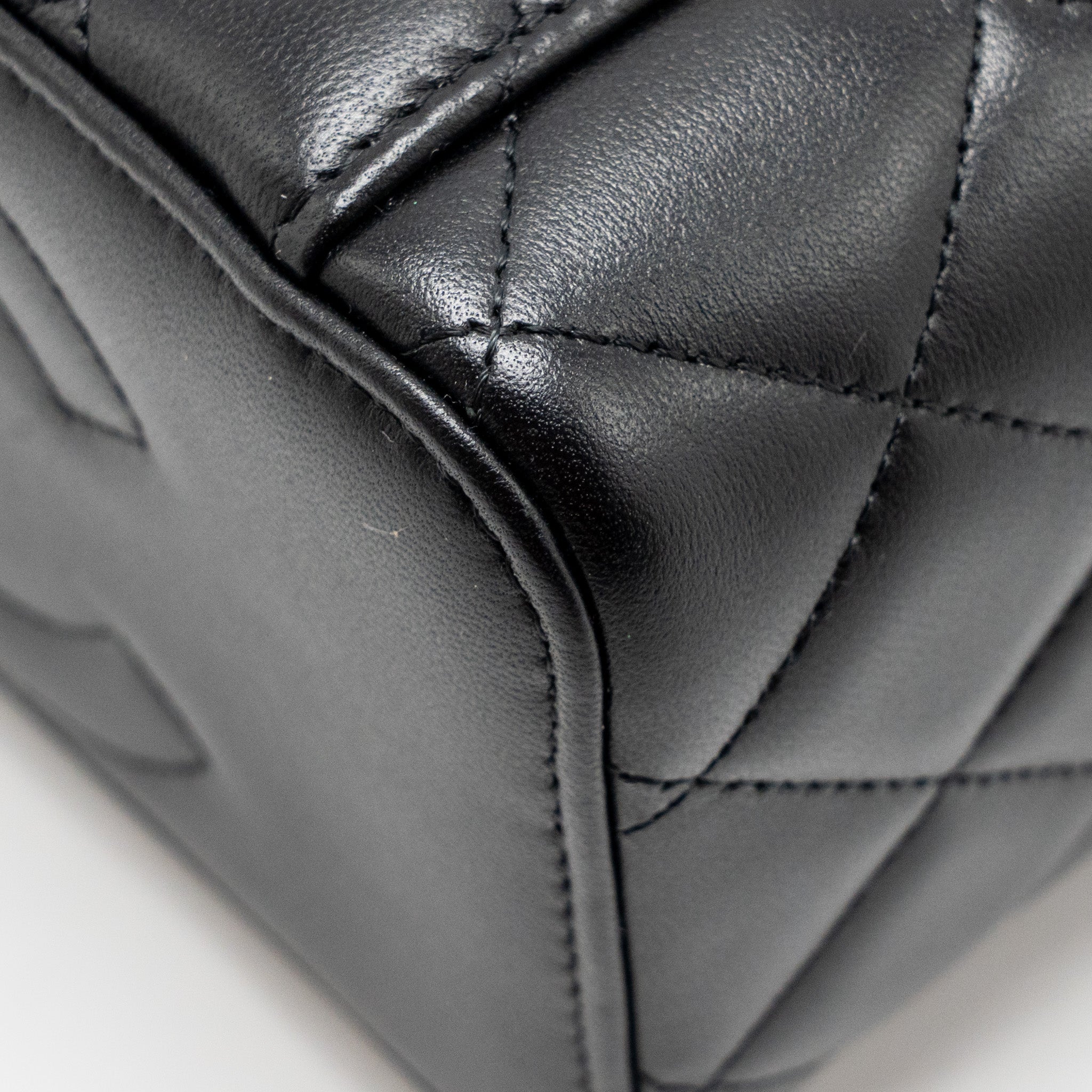 chanel-top-handle-long-vanity-case-lambskin-black-lghw-microchip