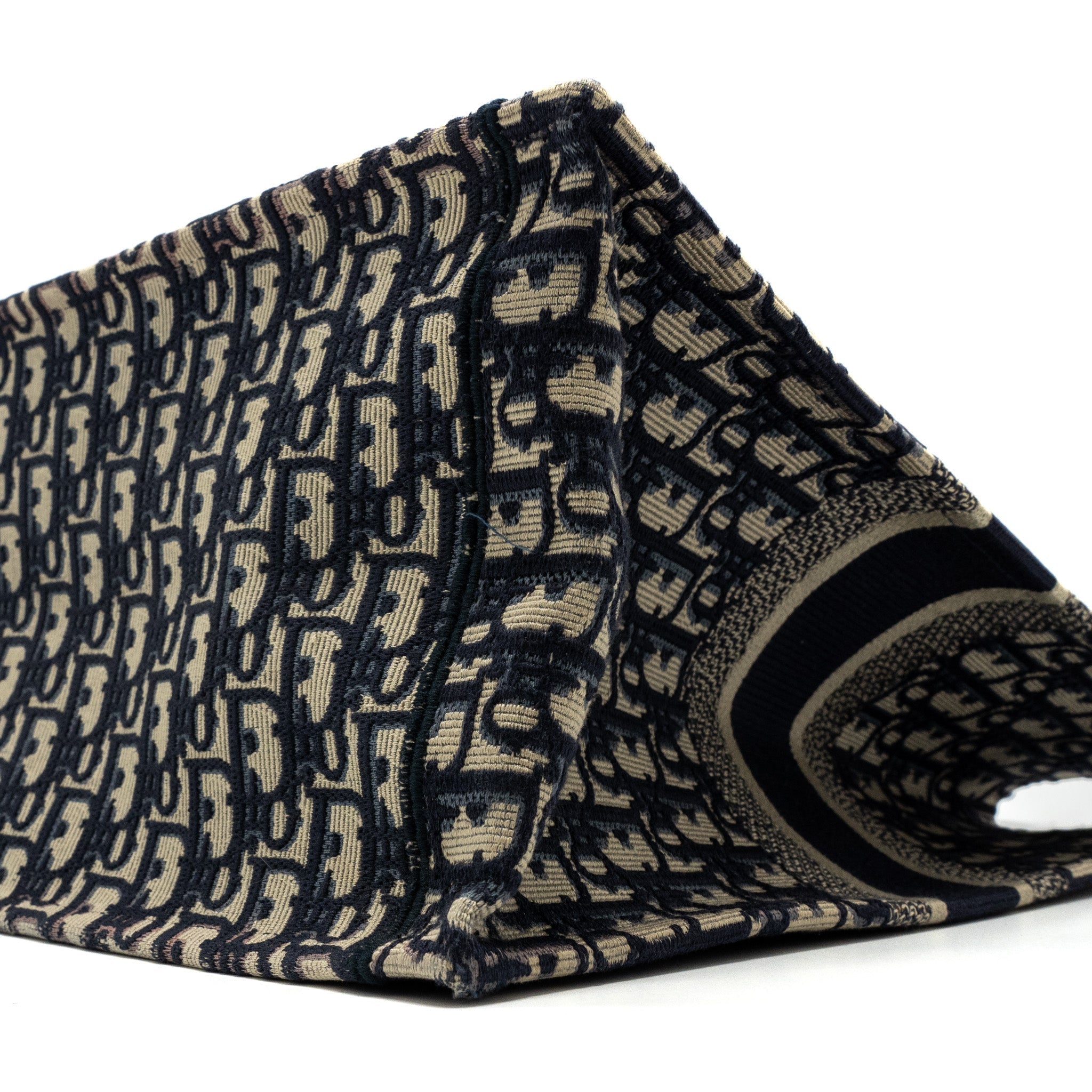 dior-large-book-tote-blue-dior-oblique-embroidery