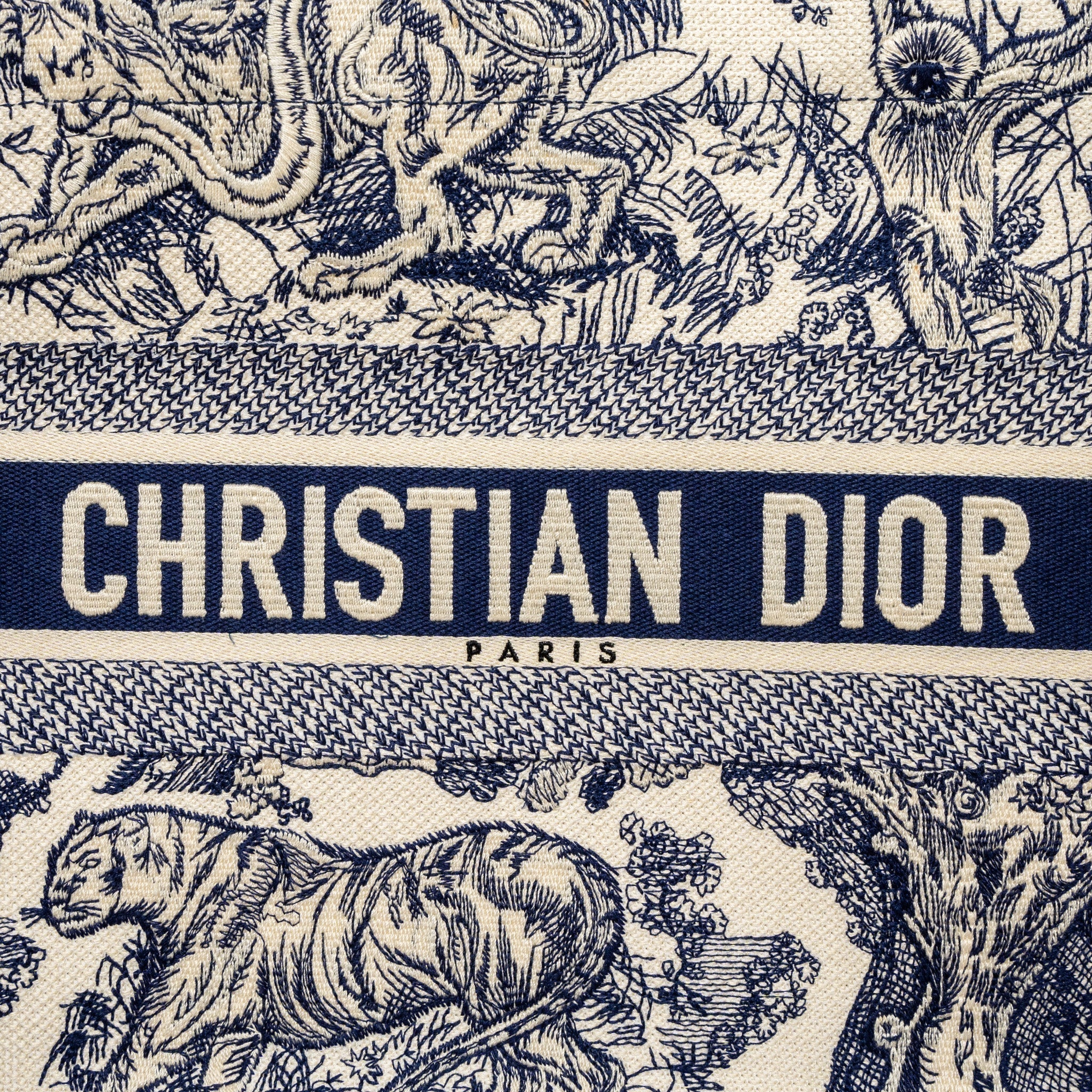 dior-medium-book-tote-blue-toile-de-jouy-embroidery-1