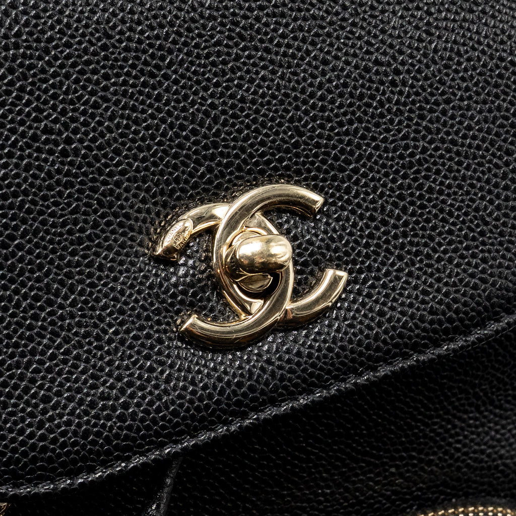chanel-affinity-backpack-caviar-black-lghwmicrochip