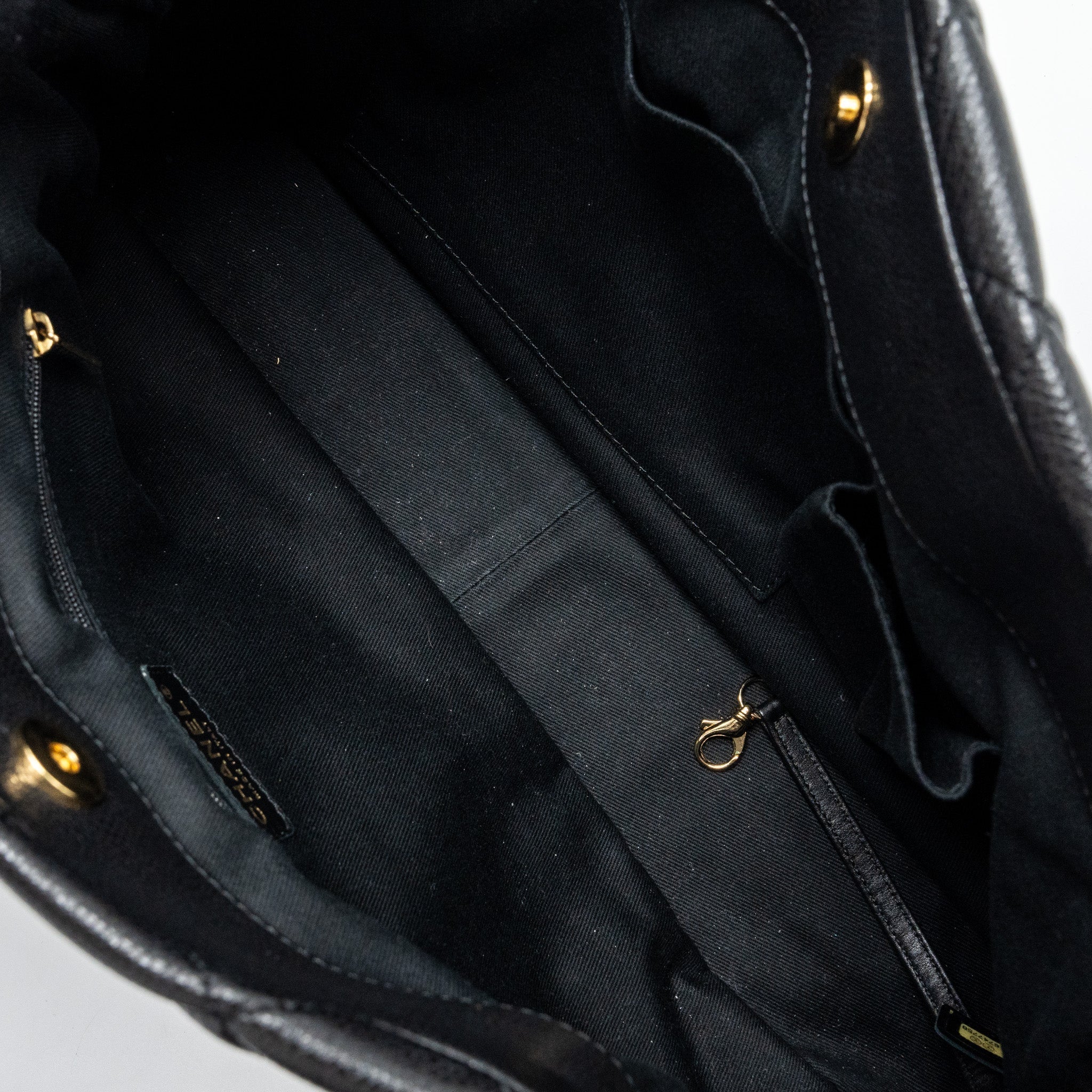 chanel-matelasse-chain-tote-bag-caviar-black-ghw-2