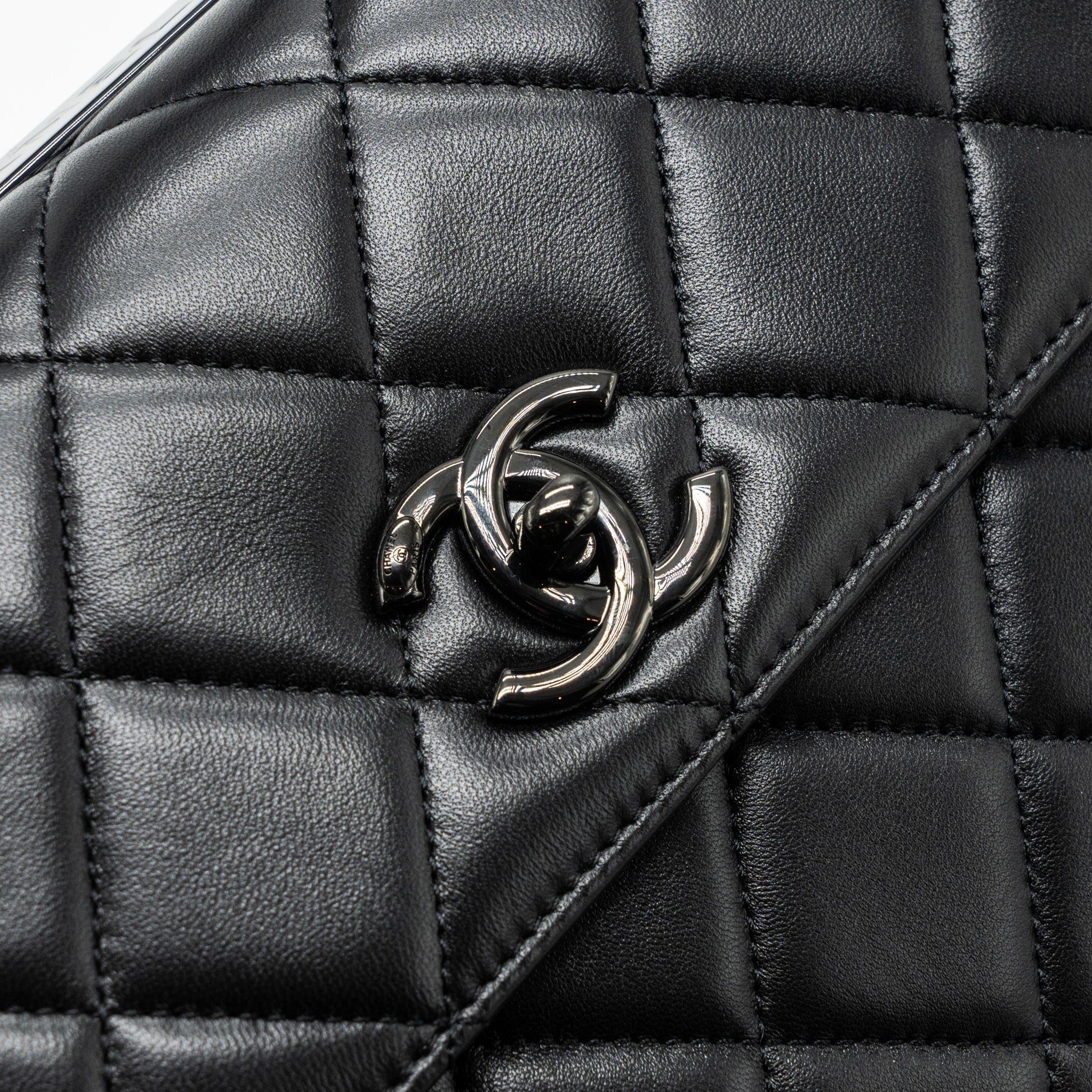 chanel-small-trendy-cc-flap-bag-lambskin-so-blackmicrochip
