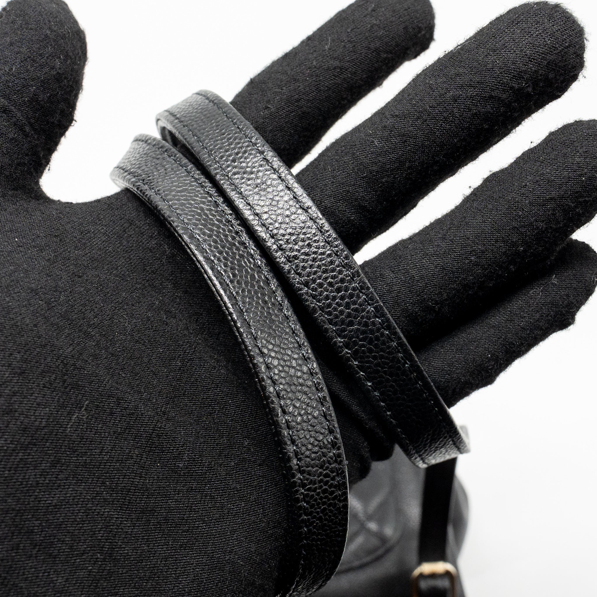 chanel-affinity-backpack-caviar-black-lghwmicrochip