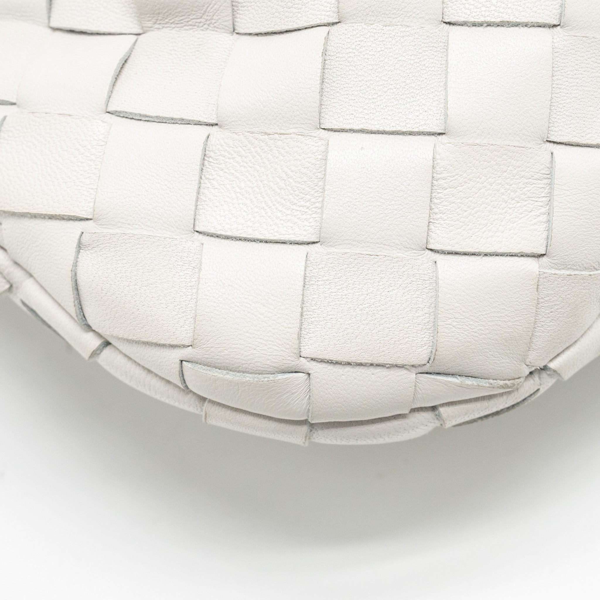 bottega-veneta-mini-jodie-lambskin-chalk-shw