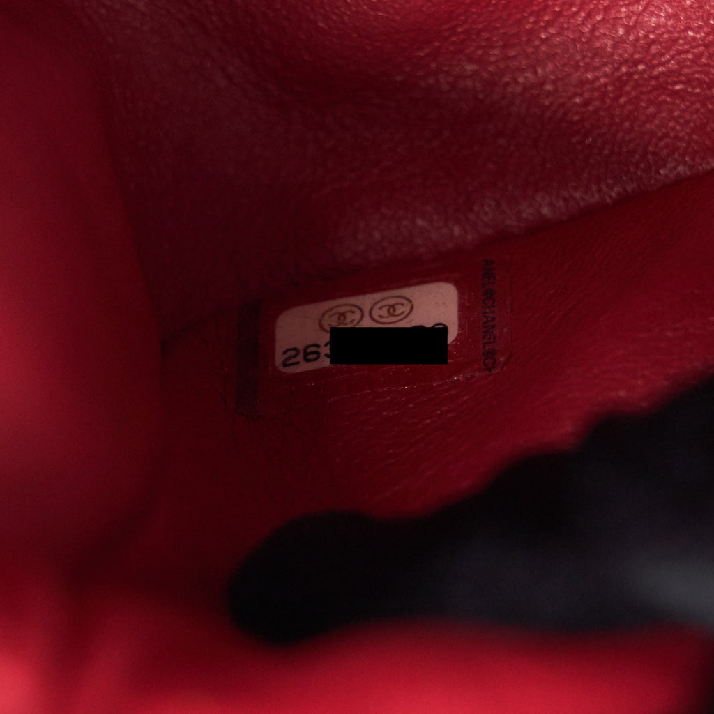 chanel-medium-classic-double-flap-caviar-raspberry-red-with-lghw-1