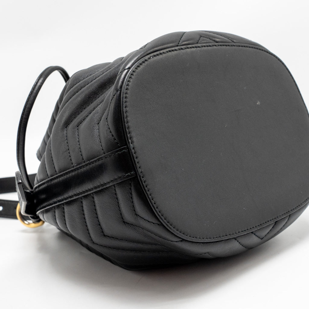 gucci-gg-marmont-bucket-bag-calfskin-black-ghw