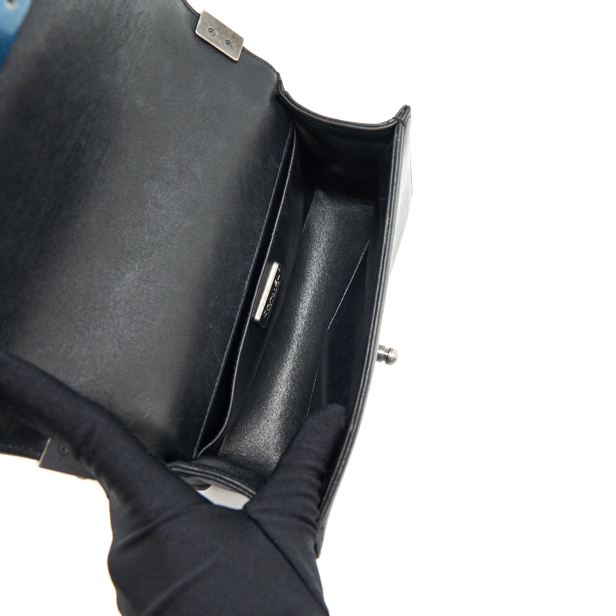 chanel-small-boy-bag-lizard-black-with-ruthenium-hardware