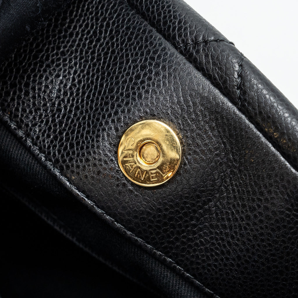 chanel-matelasse-chain-tote-bag-caviar-black-ghw-2
