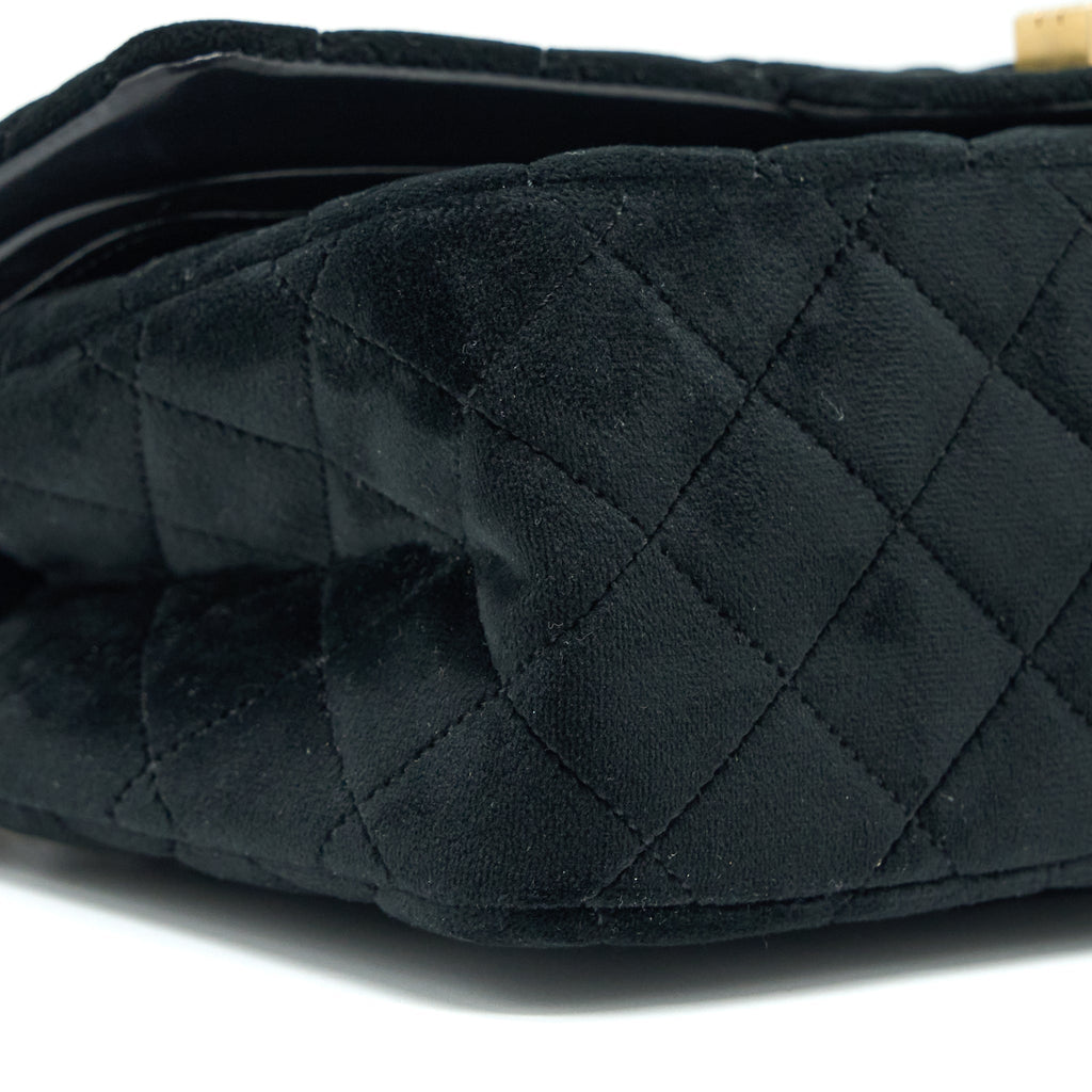 chanel-small-2-55-reissue-flap-bag-velvet-black-ghw