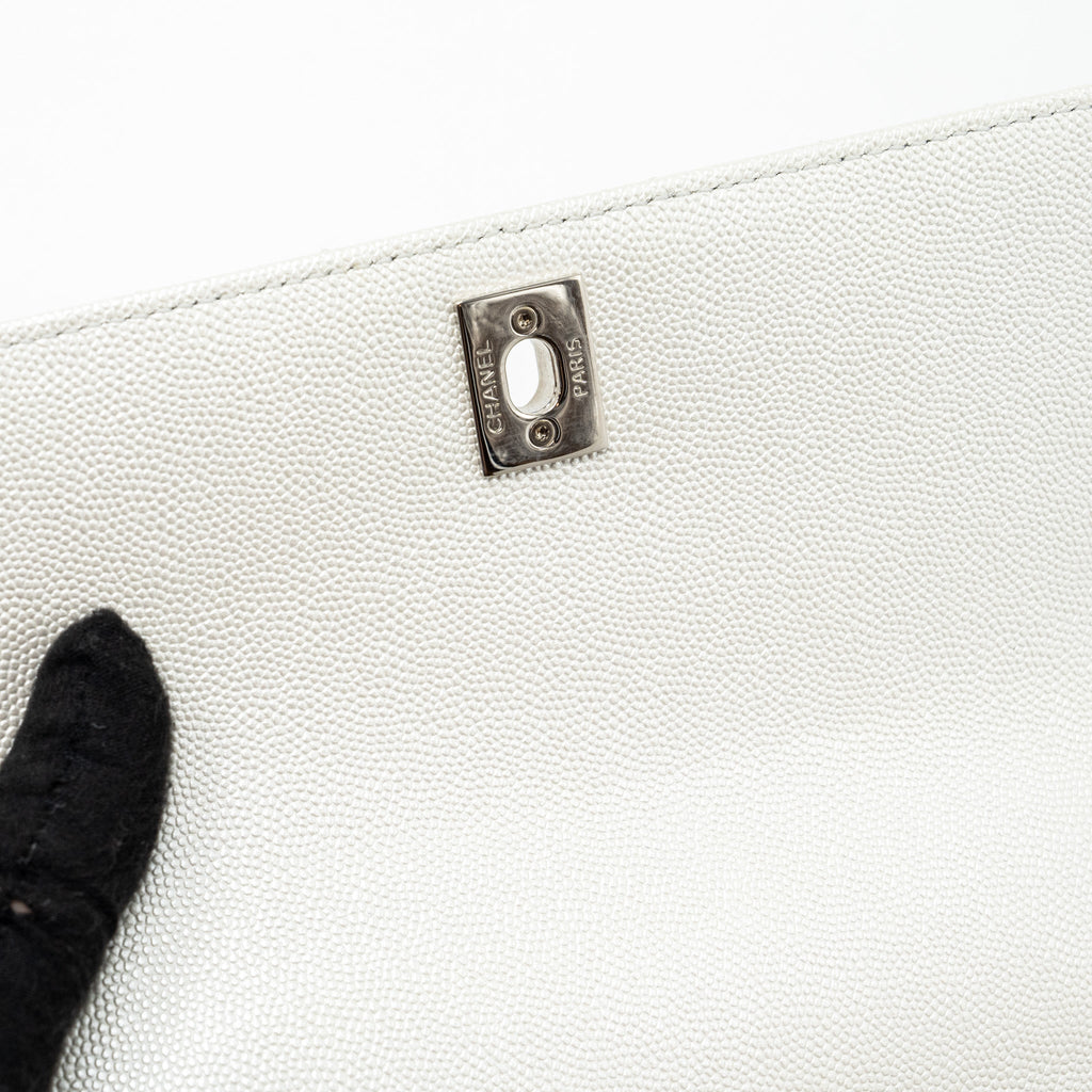 chanel-chevron-small-coco-handle-caviar-iridescent-white-shw