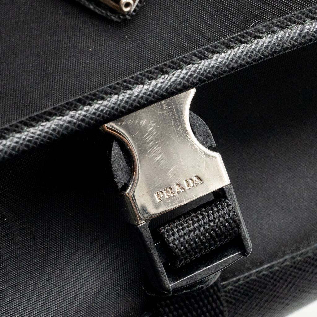 prada-trimmed-saffiano-phone-case-re-nylon-black-shw