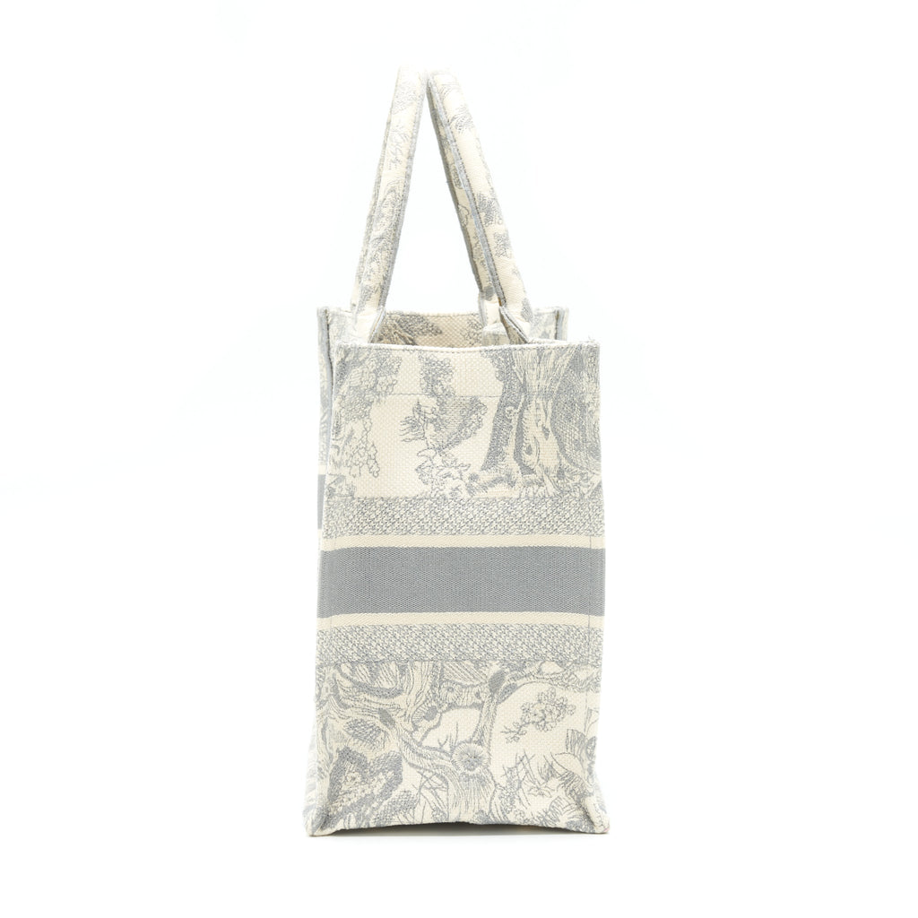dior-medium-dior-book-tote-grey-toile-de-jouy-embroidery