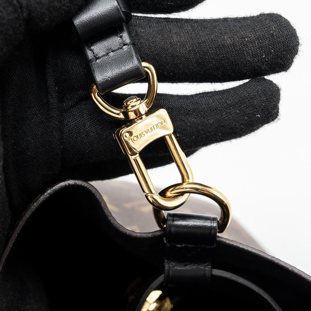 louis-vuitton-neonoe-monogram-canvas-black-ghw-3