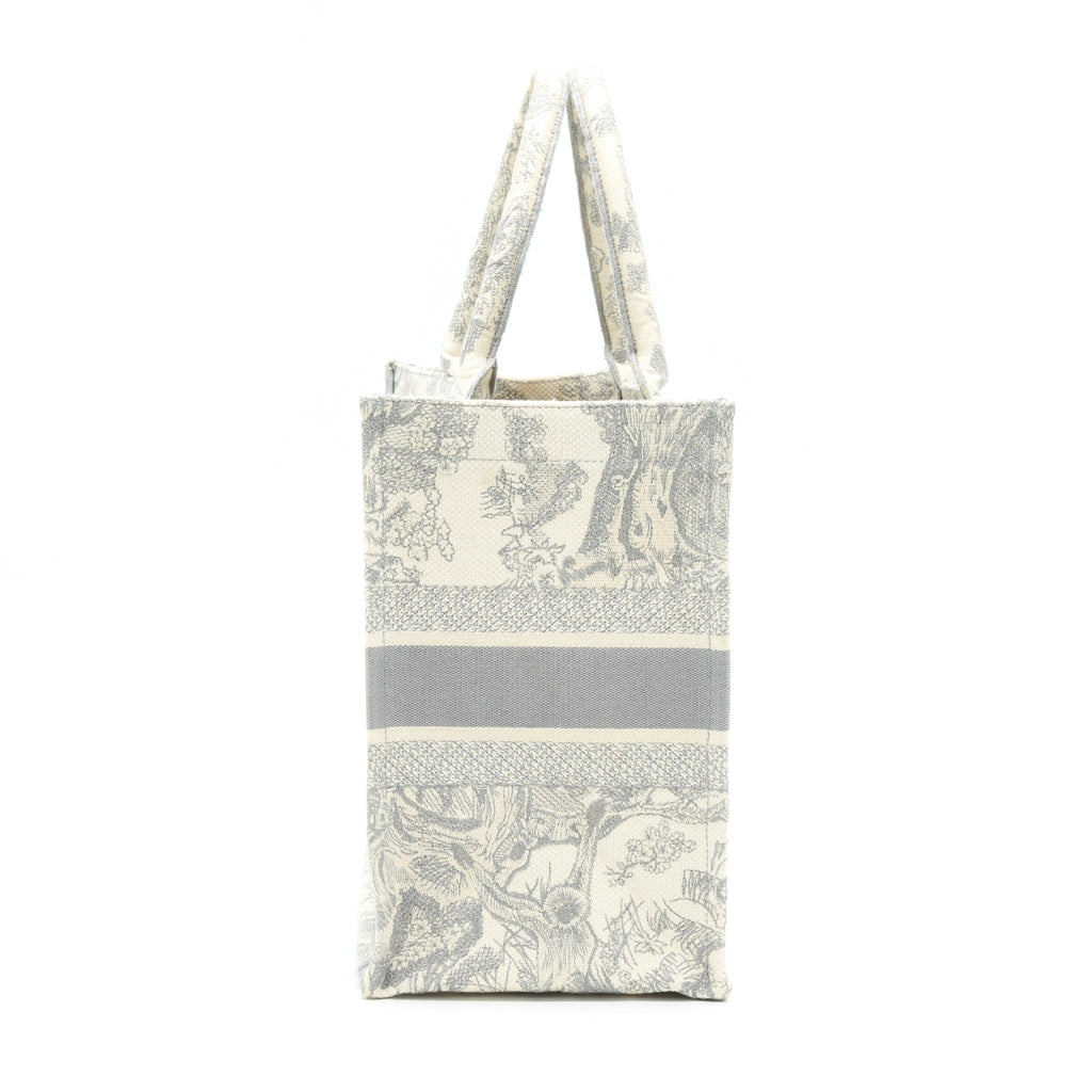 dior-medium-dior-book-tote-grey-toile-de-jouy-embroidery
