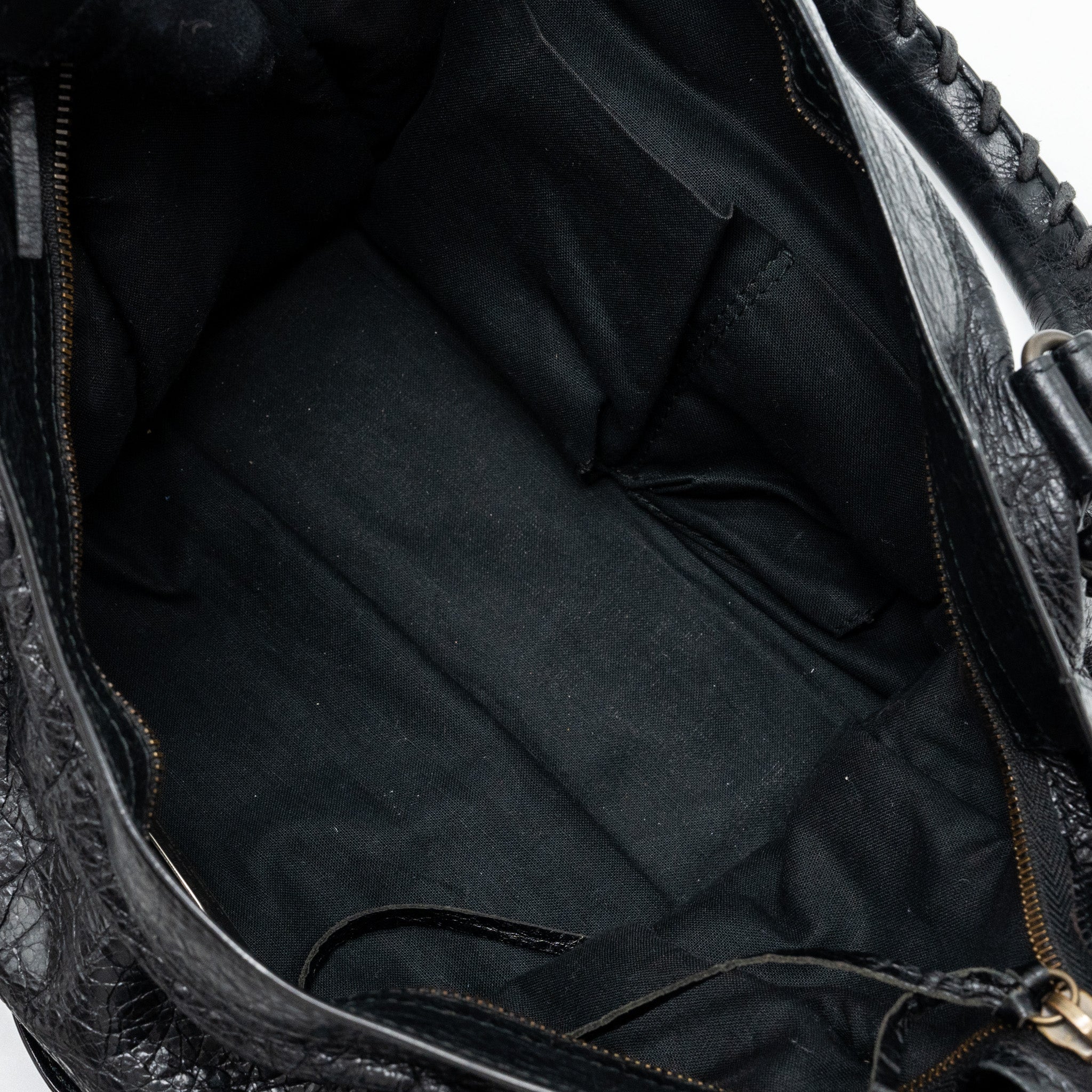 balenciaga-classic-city-bag-leather-black-ruthenium-gold-hardware