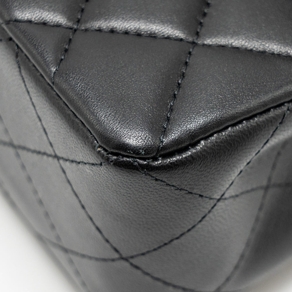 chanel-small-classic-double-flap-bag-lambskin-black-ghwmicrochip-copy