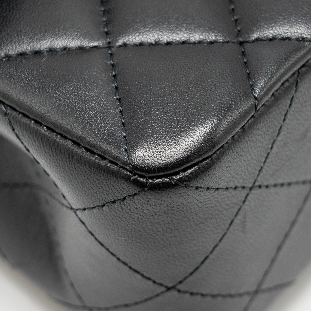 chanel-small-classic-double-flap-bag-lambskin-black-ghwmicrochip-copy
