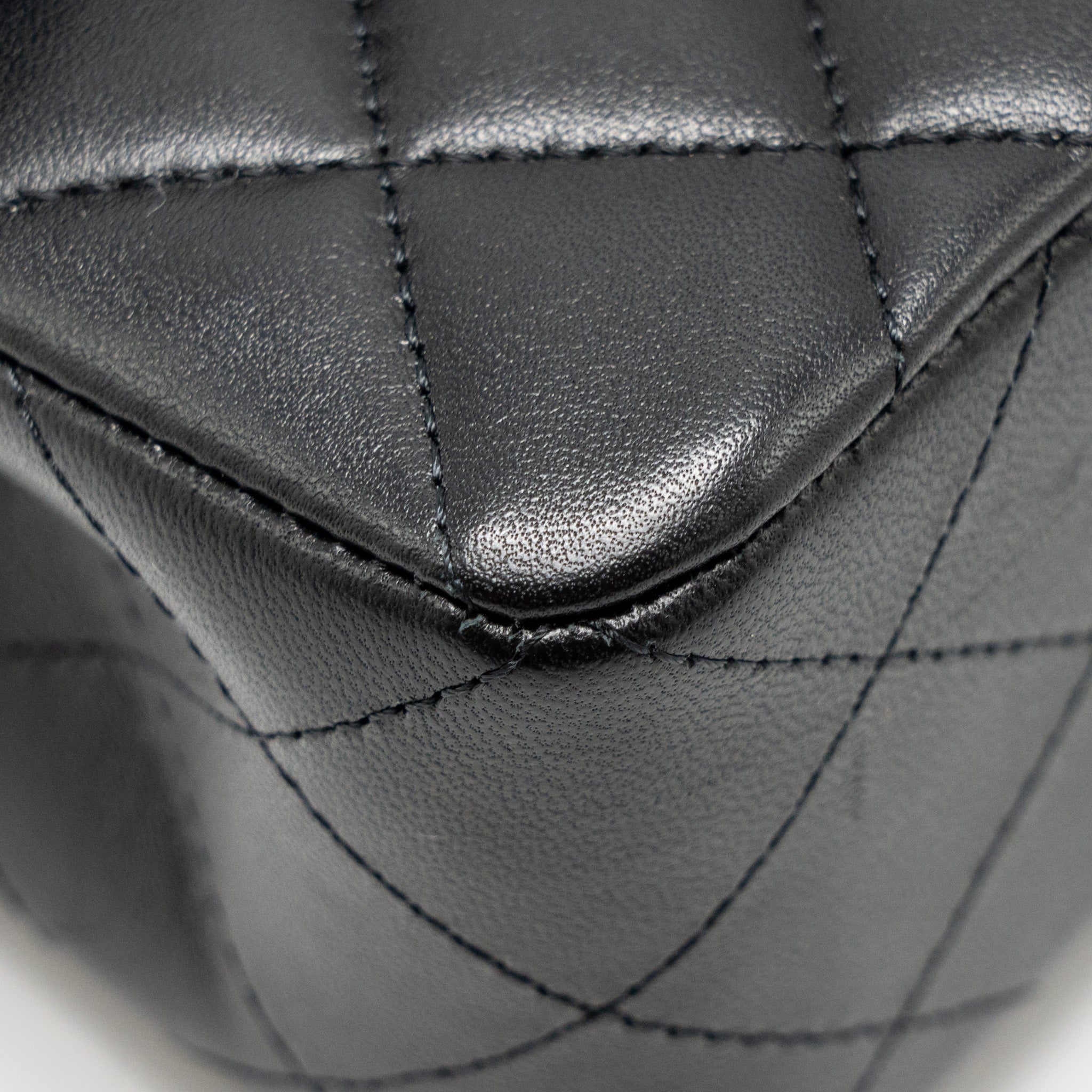 chanel-small-classic-double-flap-bag-lambskin-black-ghwmicrochip-copy