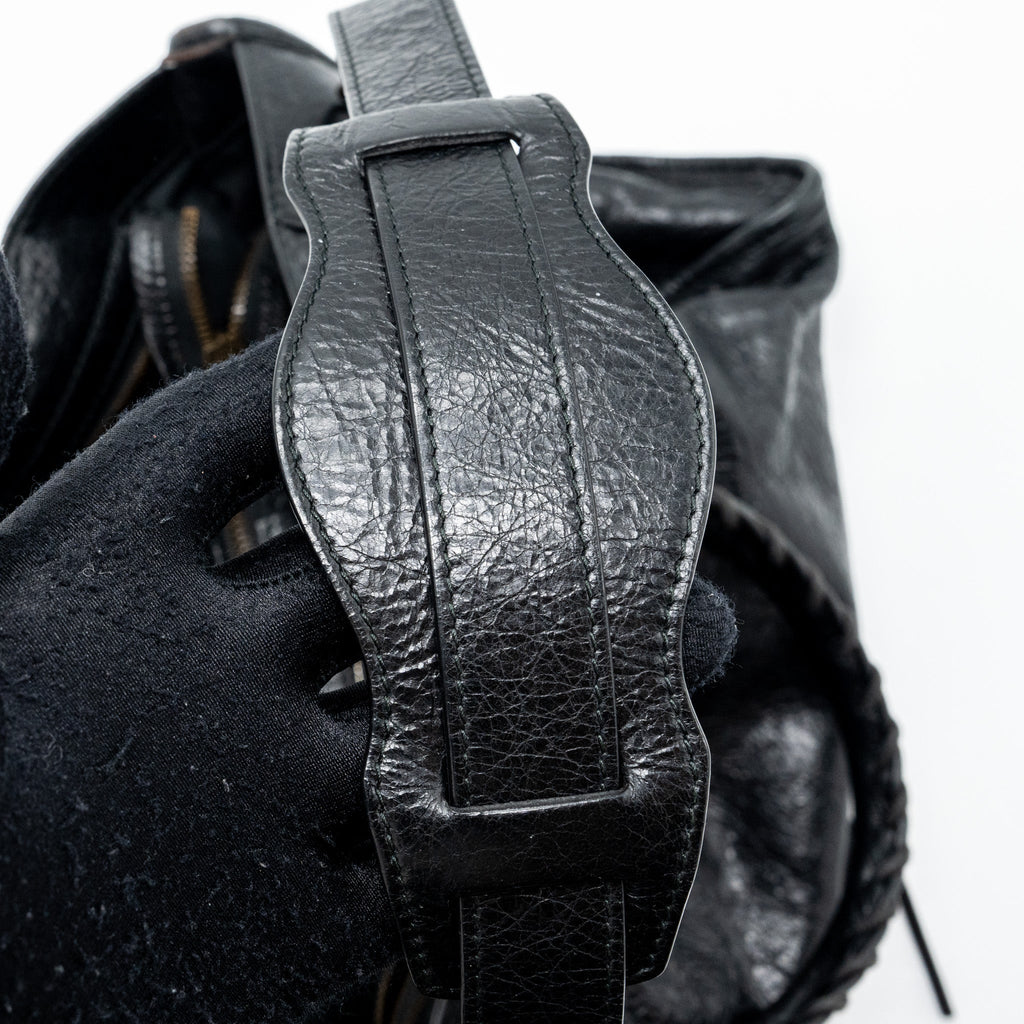 balenciaga-classic-city-bag-leather-black-ruthenium-gold-hardware
