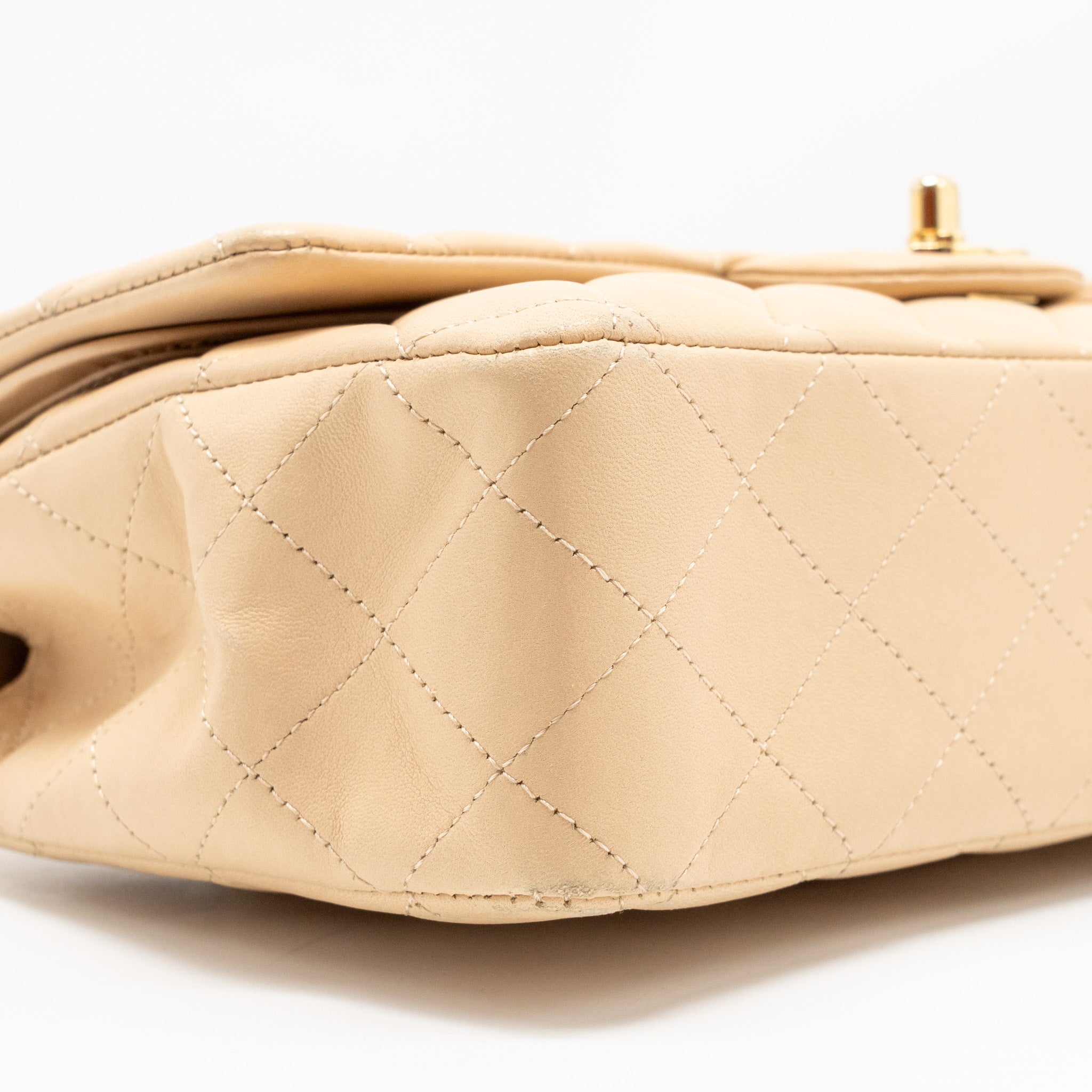 chanel-medium-double-flap-bag-lambskin-beige-ghw