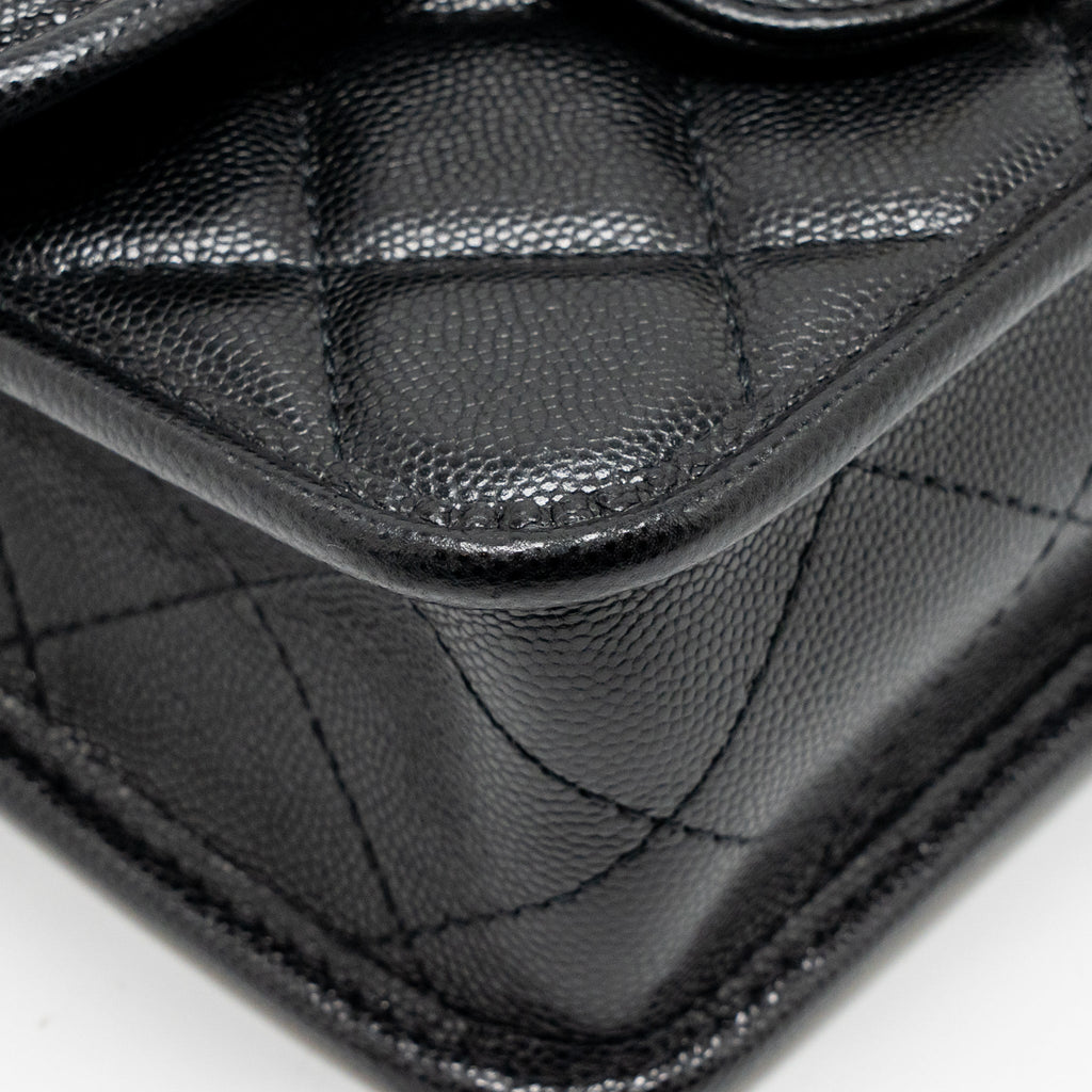 chanel-22k-mini-flap-bag-with-top-handle-shiny-grained-calfskin-black-ghw-microchip-copy