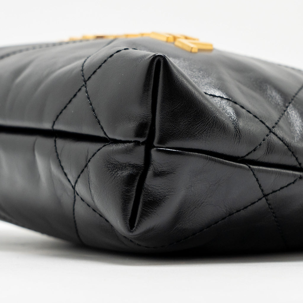 chanel-mini-22-bag-calfskin-black-ghw-microchip-copy