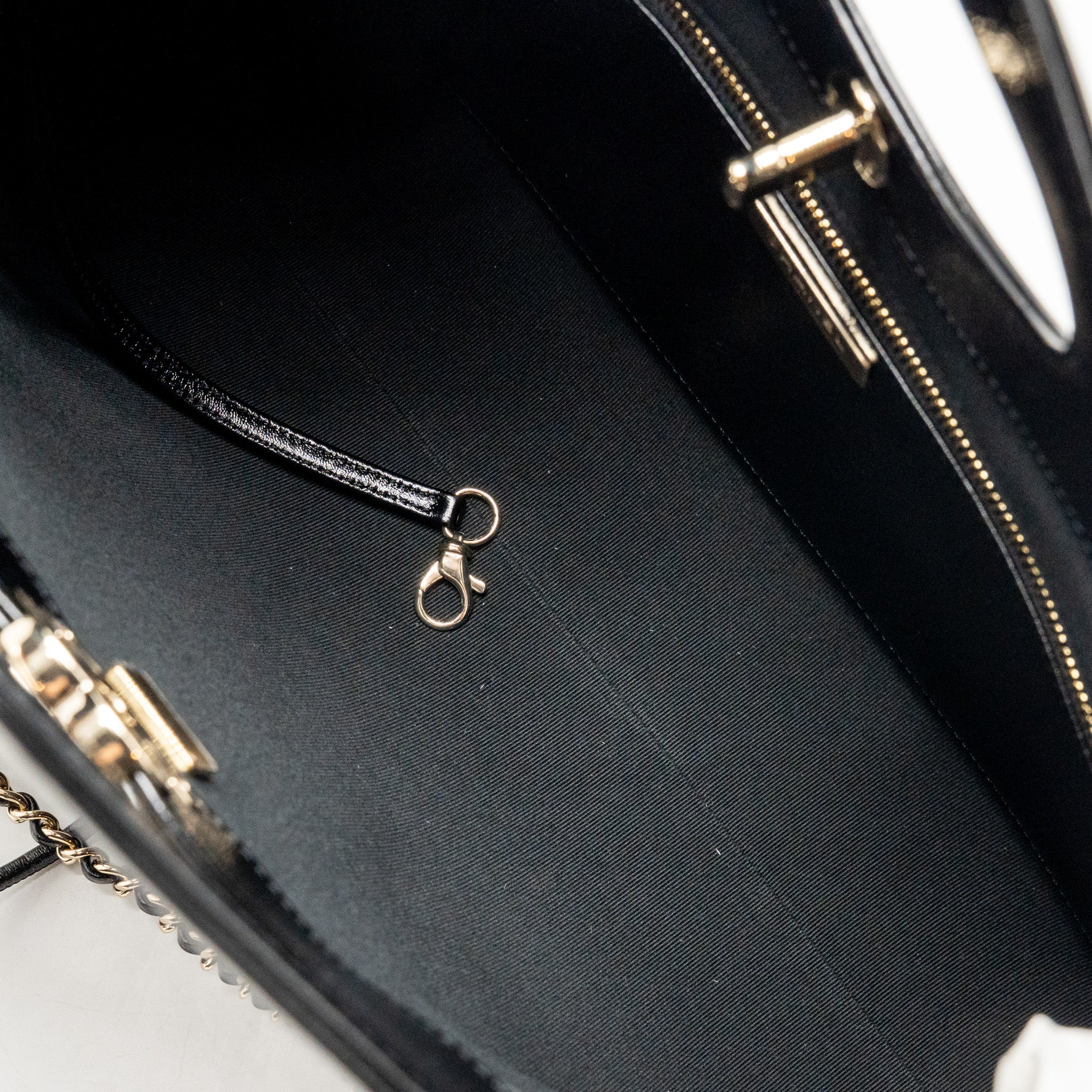 chanel-medium-31-bag-shiny-lambskin-lghw-microchip