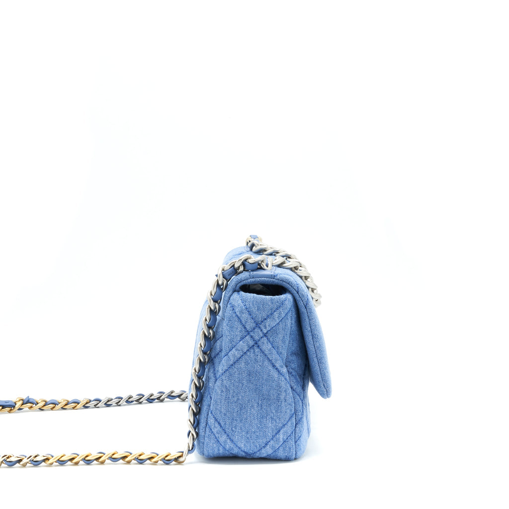 chanel-22p-denim-small-19-bag-light-blue-gold-sliver-hardware