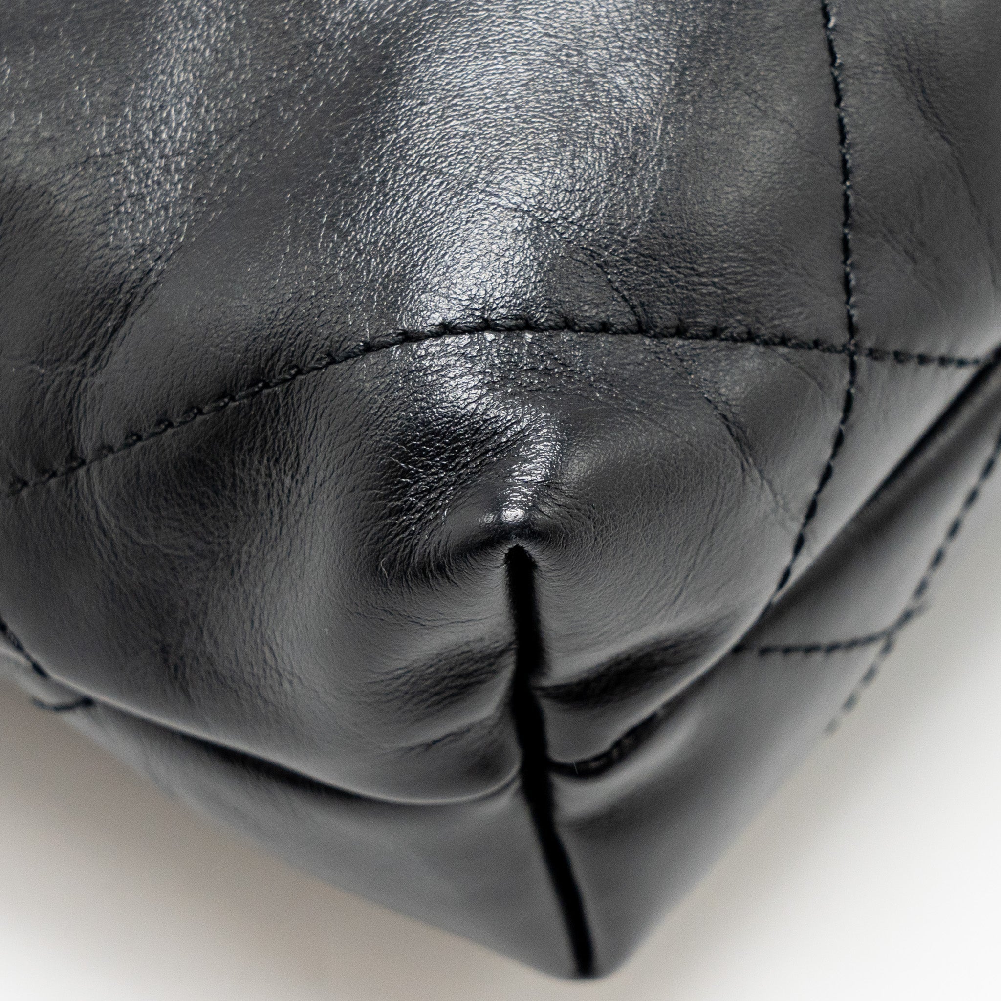 chanel-mini-22-bag-calfskin-black-ghw-microchip-copy