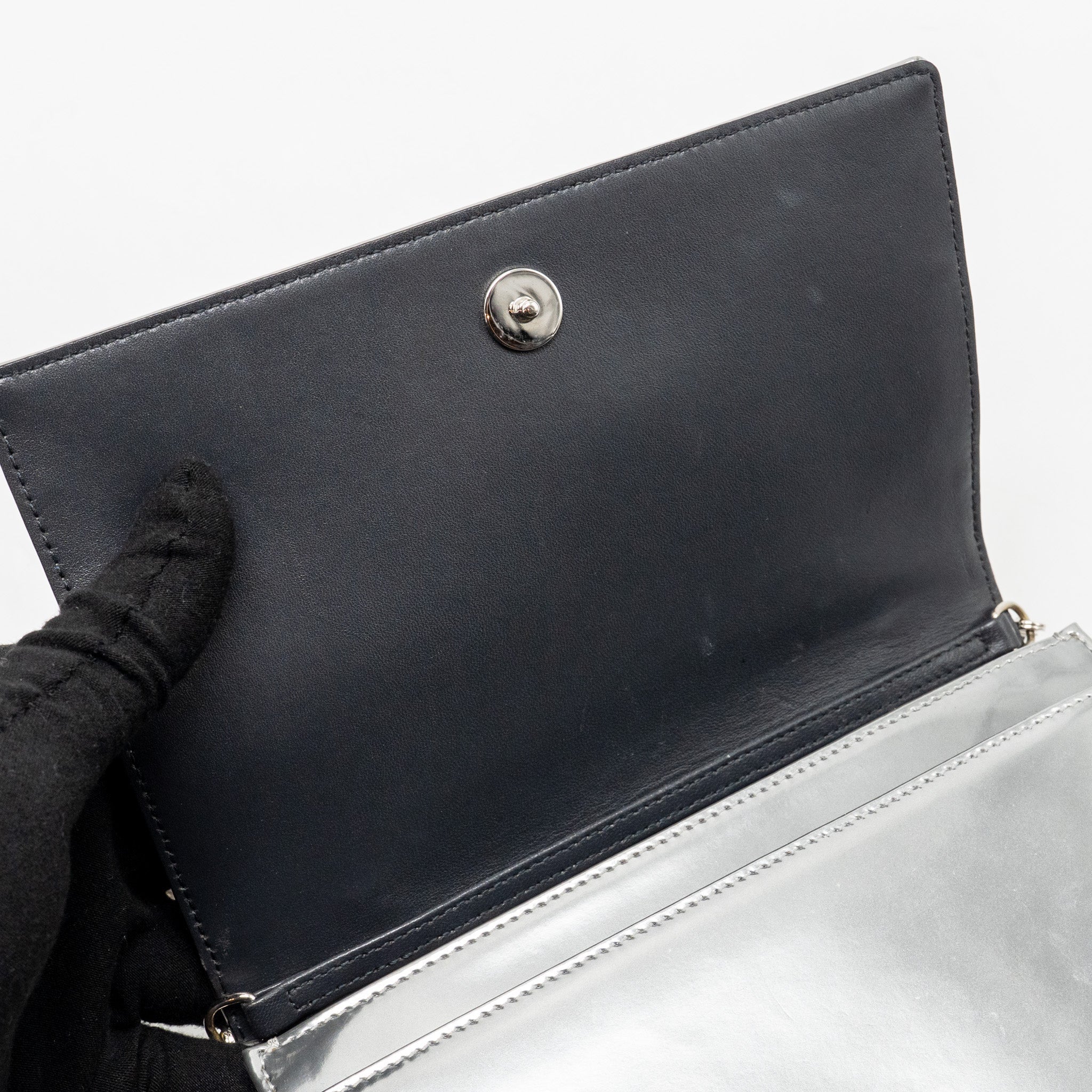 dior-diorama-wallet-on-chain-calfskin-silver-shw