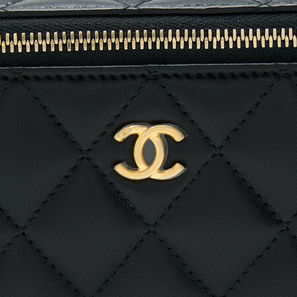 chanel-22a-pearl-crush-long-vanity-with-chain-lambskin-black-ghw
