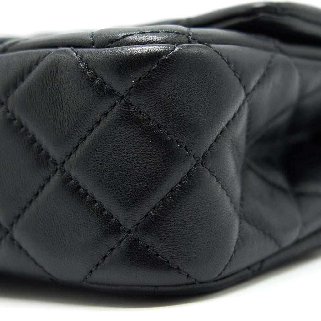 chanel-pearl-crush-rectangular-mini-flap-bag