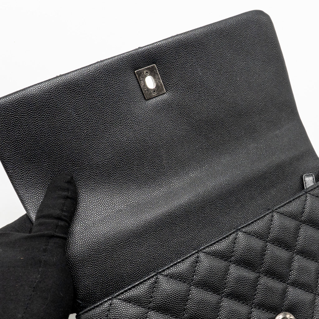 chanel-small-coco-handle-flap-bag-lizard-embossed-handle-caviar-black-ruthenium-hardware