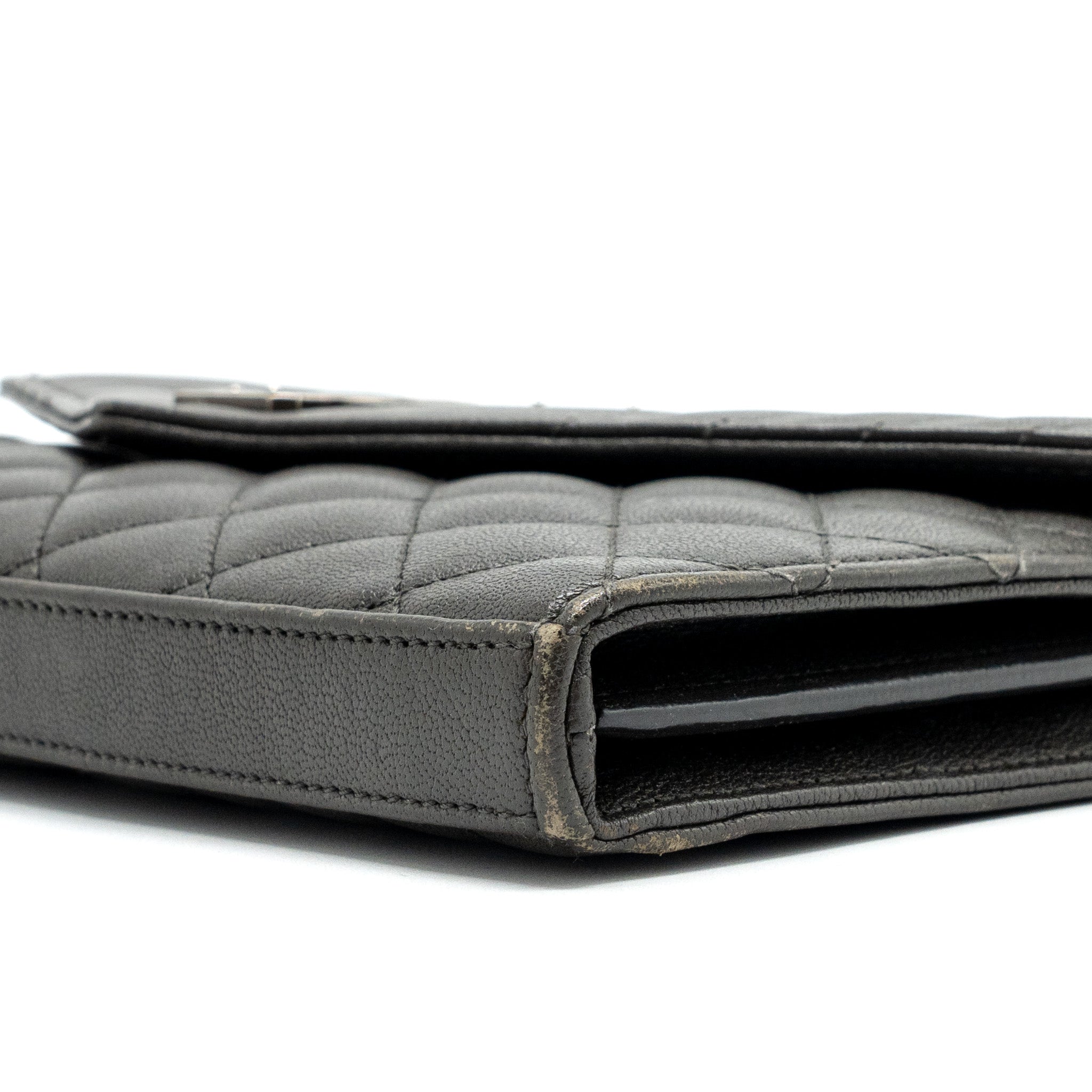 saint-laurent-ysl-envelop-chain-bag-calfskin-dark-grey-shw
