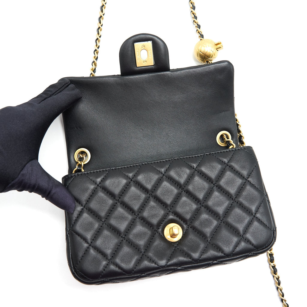 chanel-pearl-crush-rectangular-mini-flap-bag