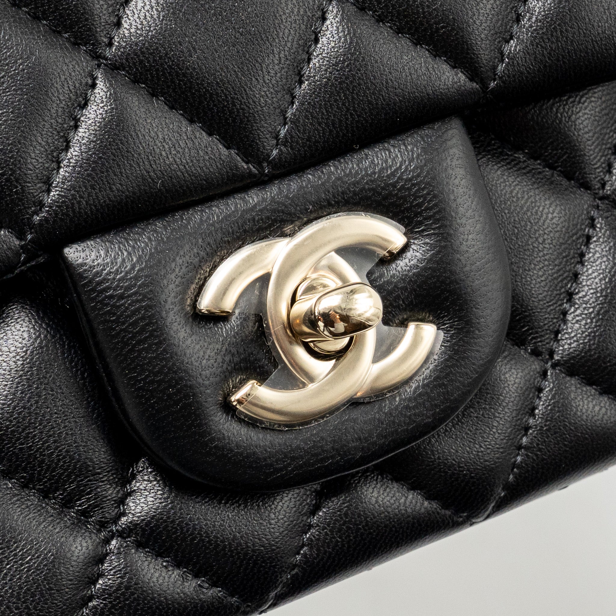 chanel-mini-rectangular-flap-bag-lambskin-black-lghwmicrochip-2