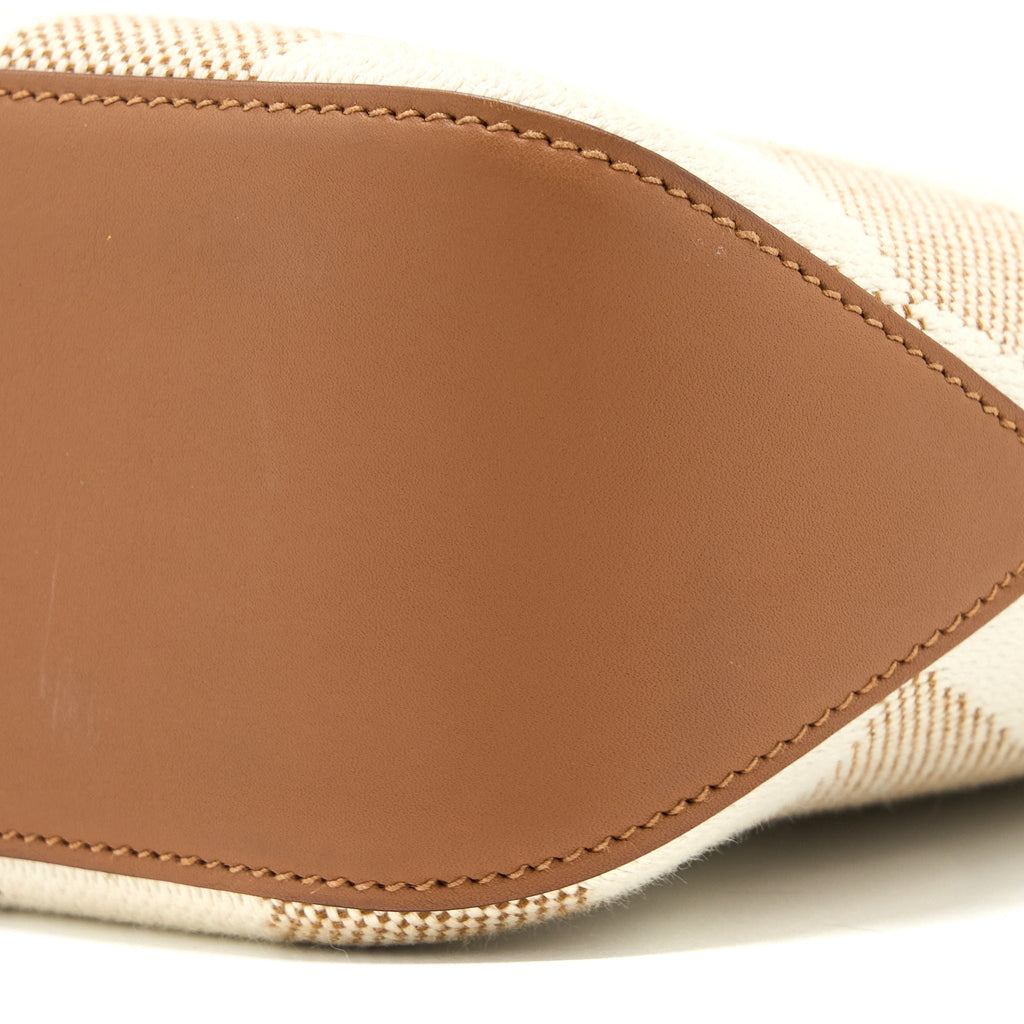 hermes-cabas-h-en-biais-27-bag-ecre-naturel-gold-stamp-z