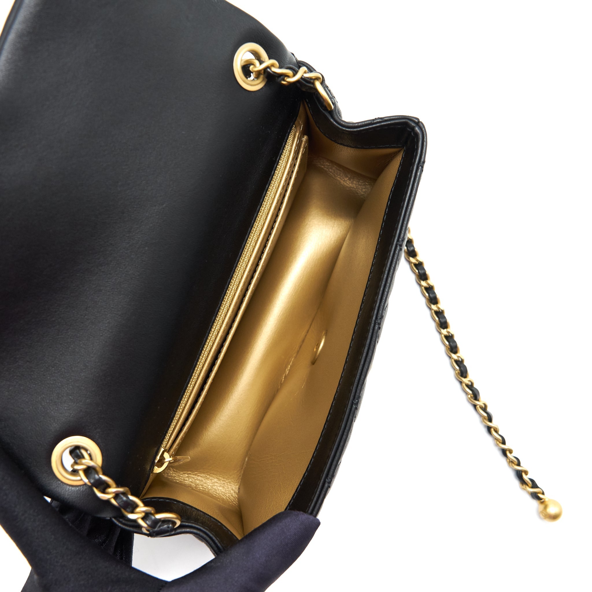 chanel-pearl-crush-rectangular-mini-flap-bag