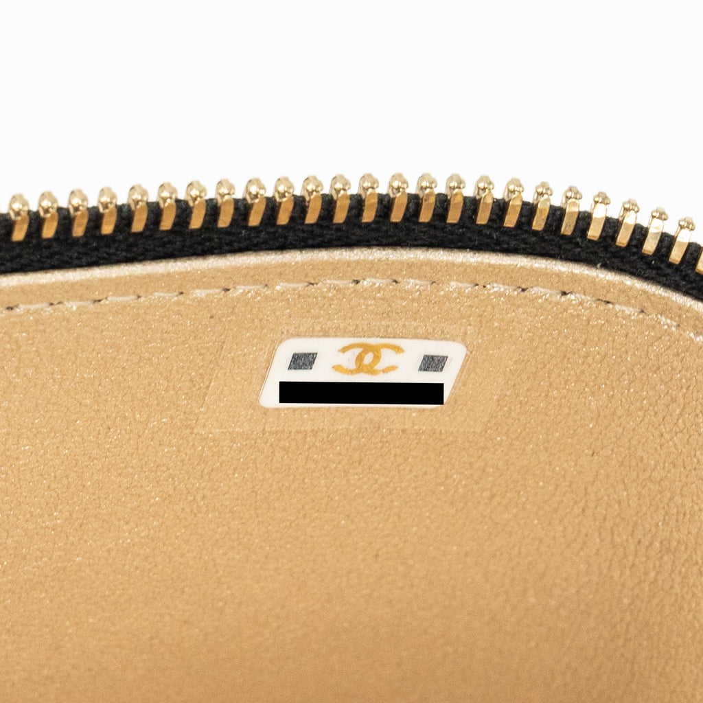 chanel-23c-long-vanity-with-chain-shiny-lambskin-black-ghw