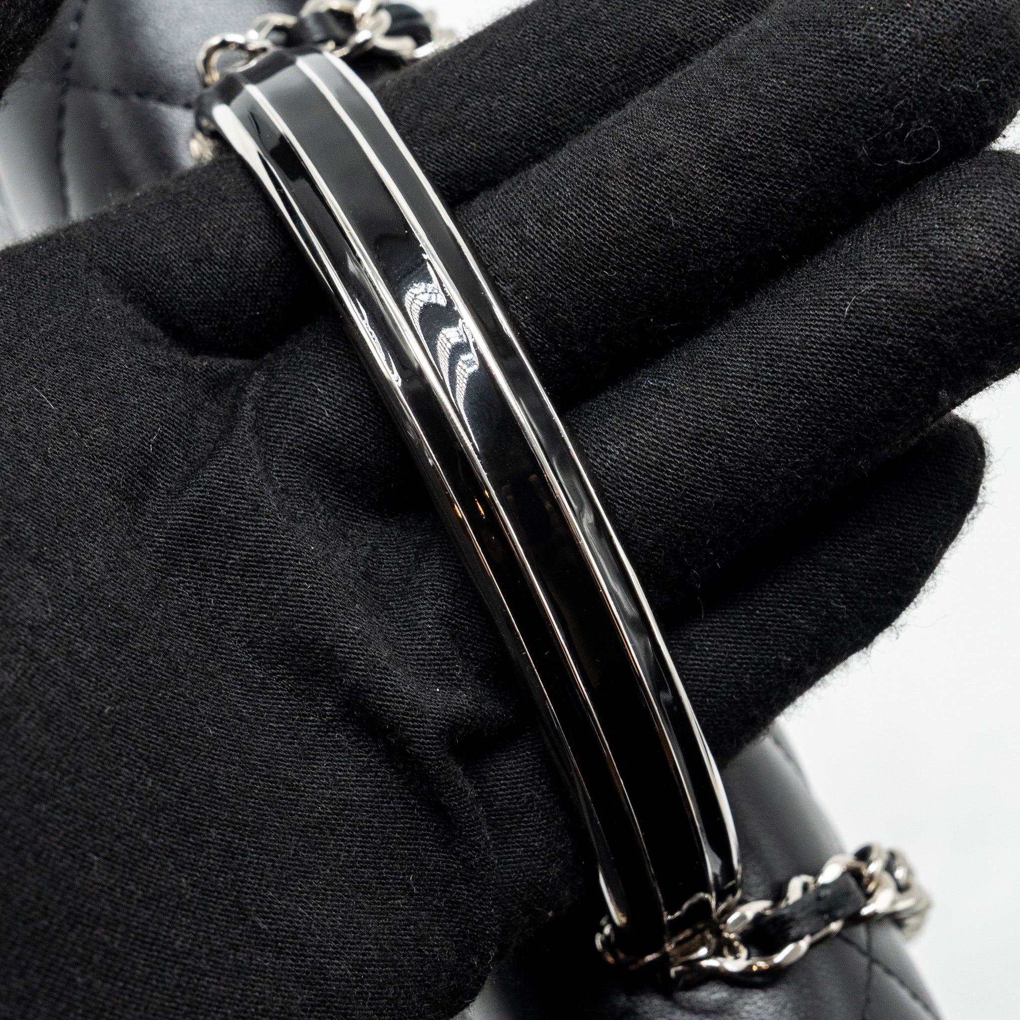 chanel-top-handle-mini-wallet-on-chain-flap-bag-lambskin-black-shwmicrochip