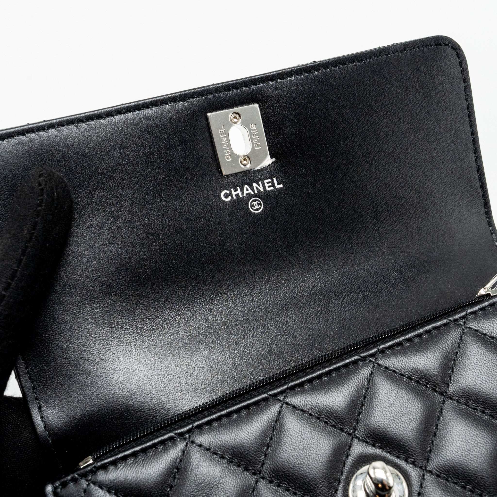 chanel-top-handle-mini-wallet-on-chain-flap-bag-lambskin-black-shwmicrochip