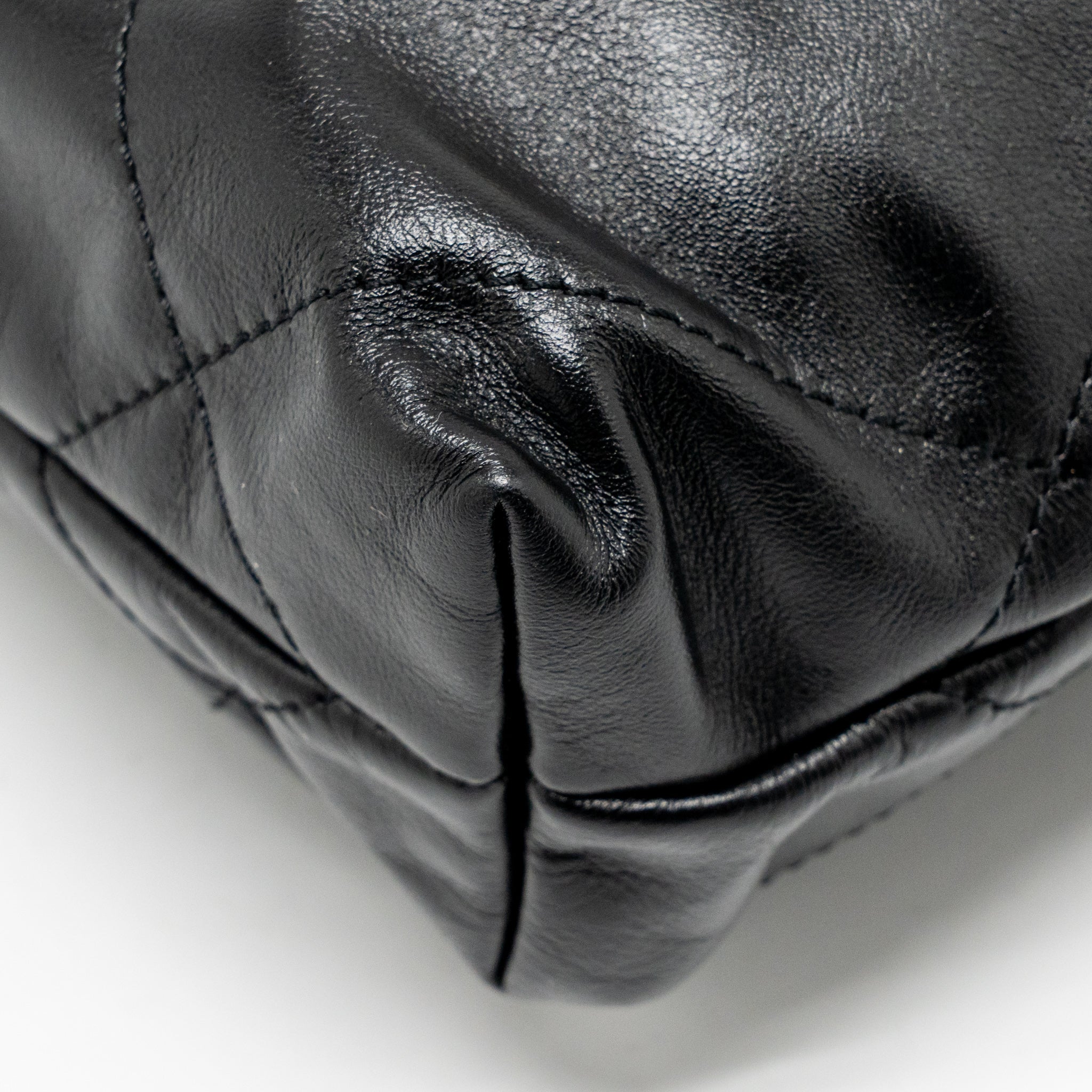 chanel-mini-22-bag-shiny-calfskin-black-ghw-microchip-6
