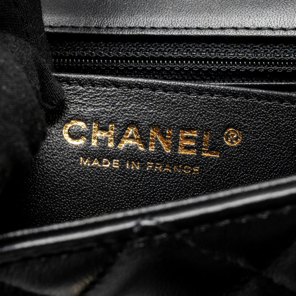 chanel-mini-rectangular-flap-bag-lambskin-black-lghwmicrochip-2