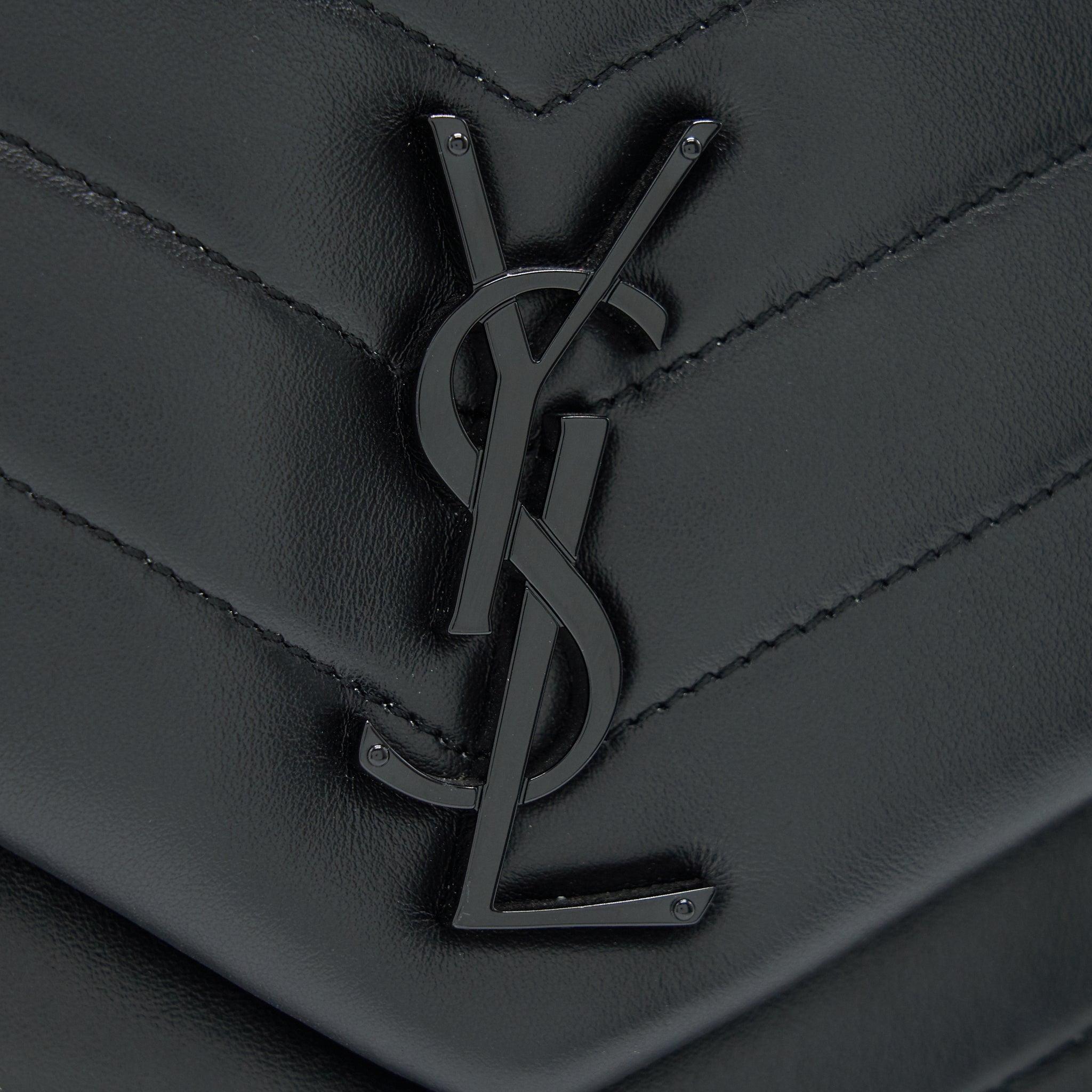 saint-laurent-ysl-medium-lou-lou-bag-so-black