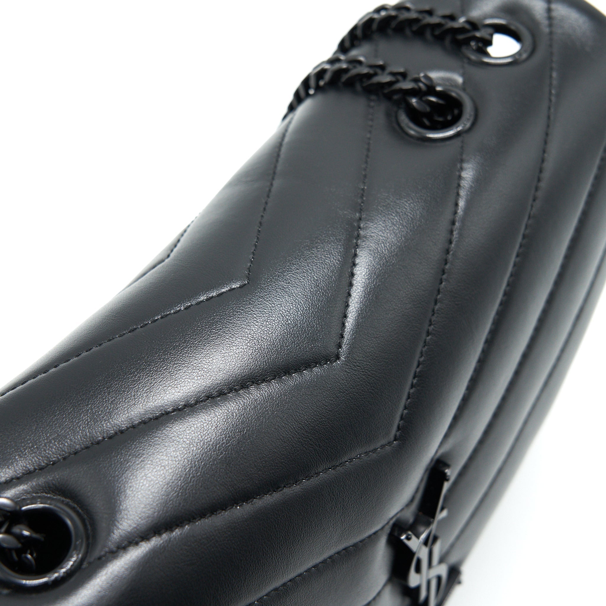 saint-laurent-ysl-medium-lou-lou-bag-so-black