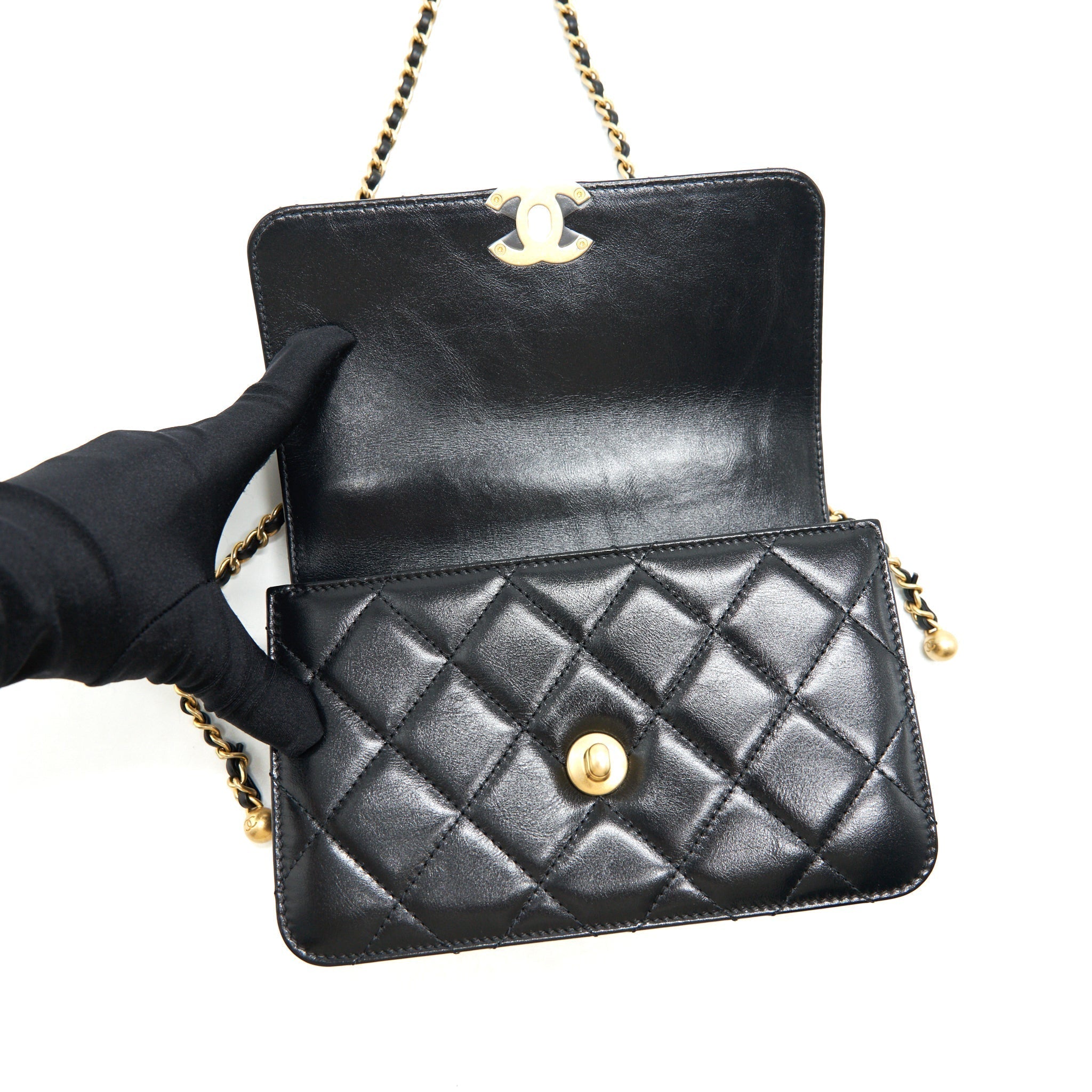 chanel-21a-gold-crush-mini-flap-bag-calfskin-black-ghw