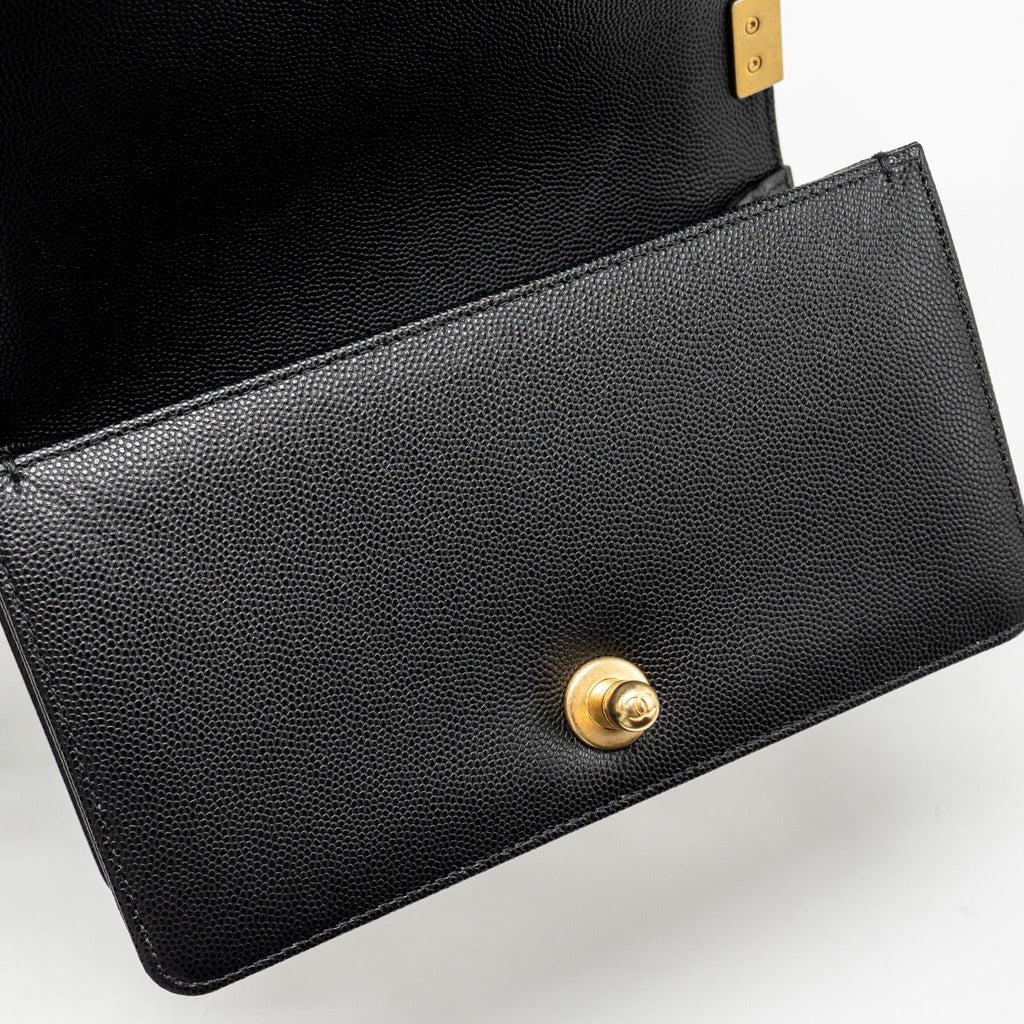 chanel-small-boy-bag-caviar-black-ghw-5