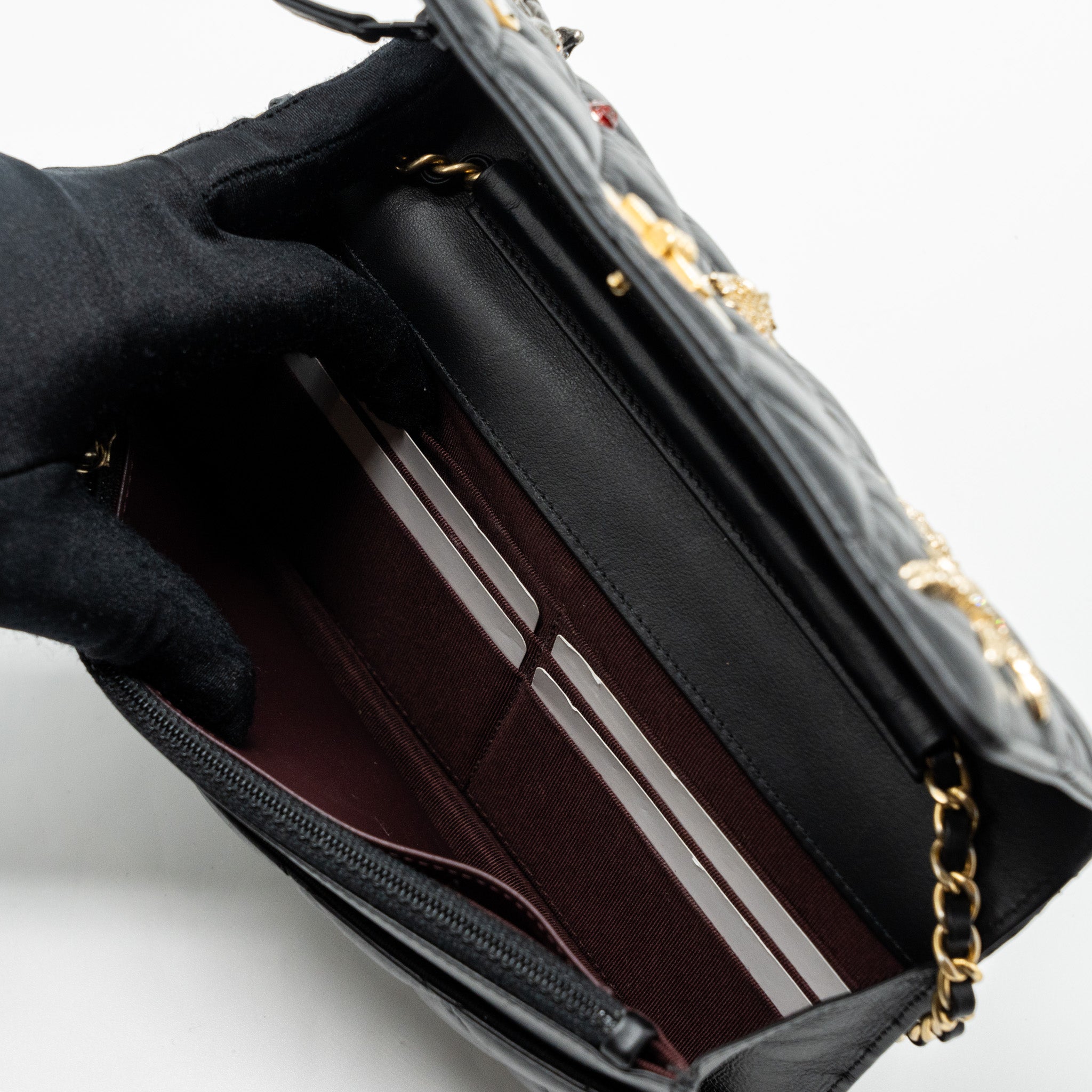 chanel-2-55-reissue-lucky-charms-wallet-on-chain-aged-calfskin-black-ghw