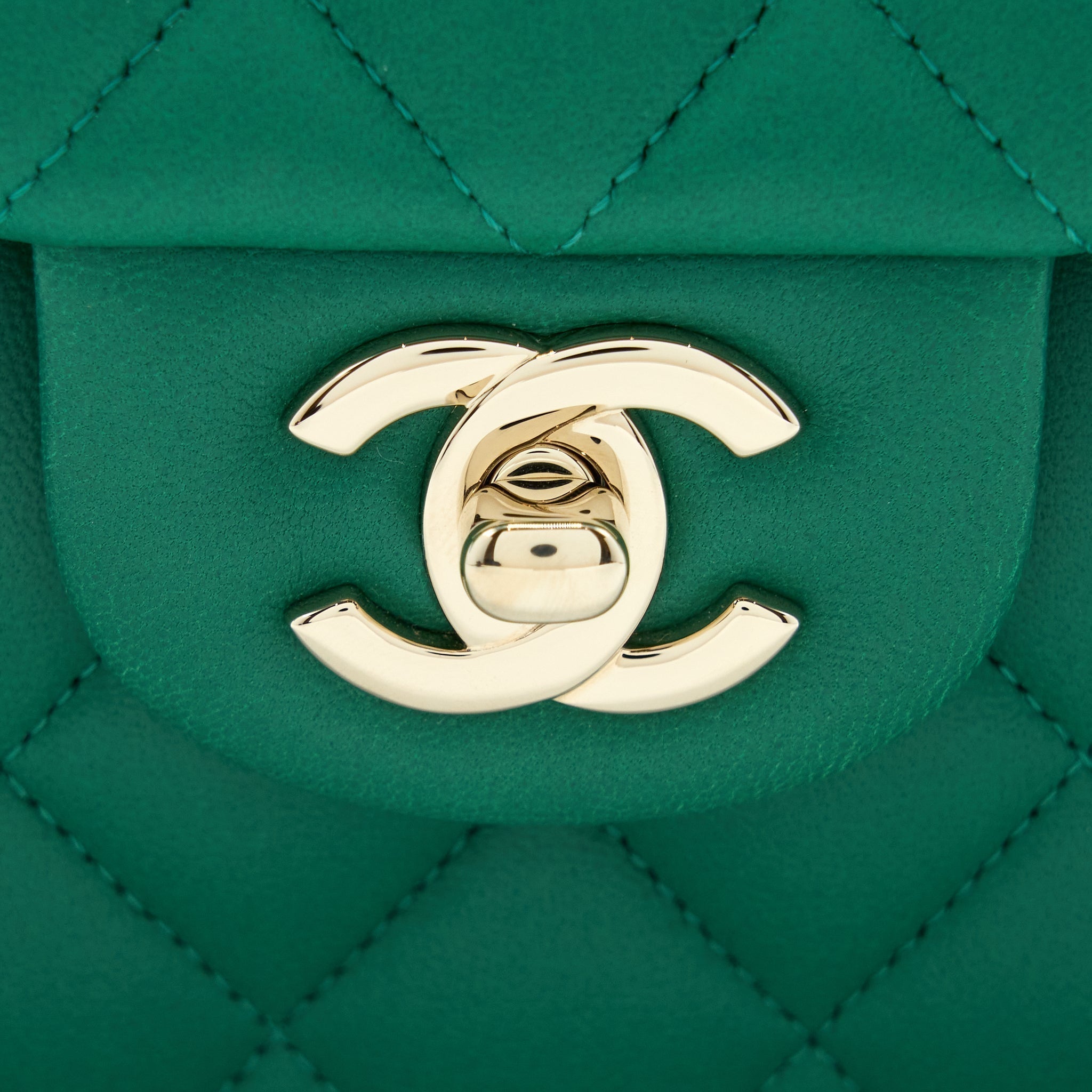 chanel-small-classic-double-flap-bag-lambskin-green-lghwmicrochip